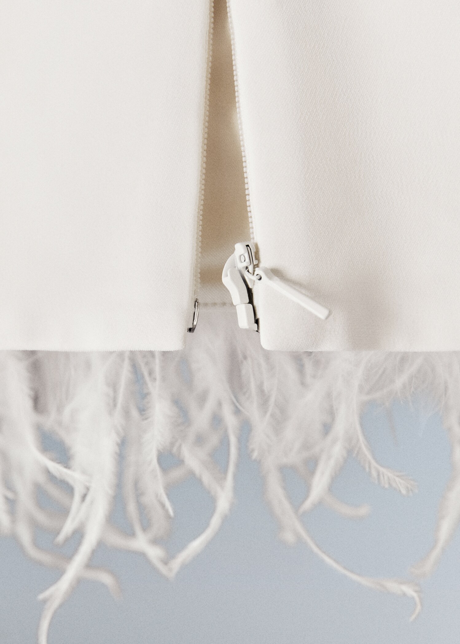 Feather bandeau-style top - Details of the article 8