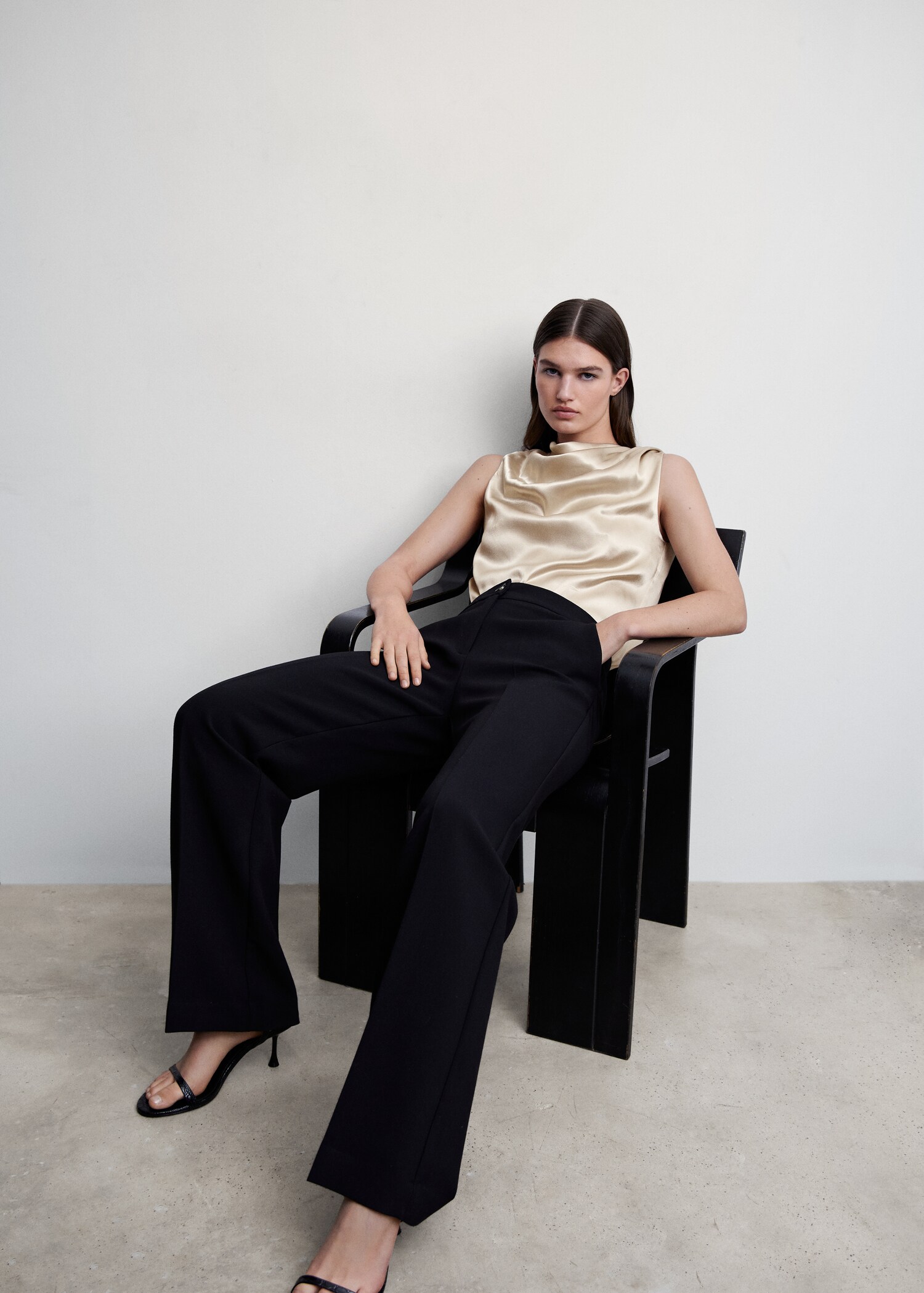 Blouse satin col bénitier - Détail de l'article 2