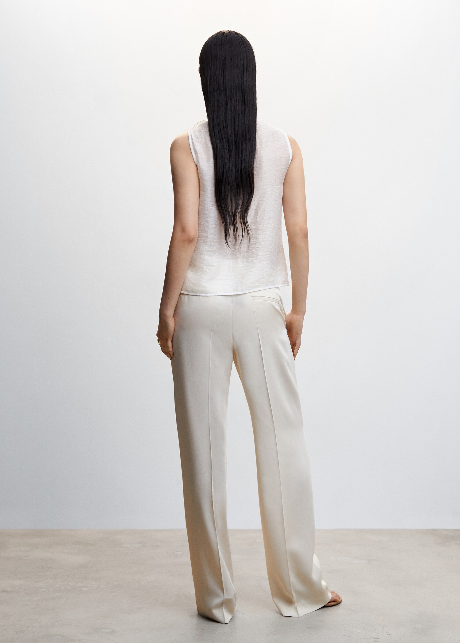 Ruffled lyocell shirt - Reverse of the article