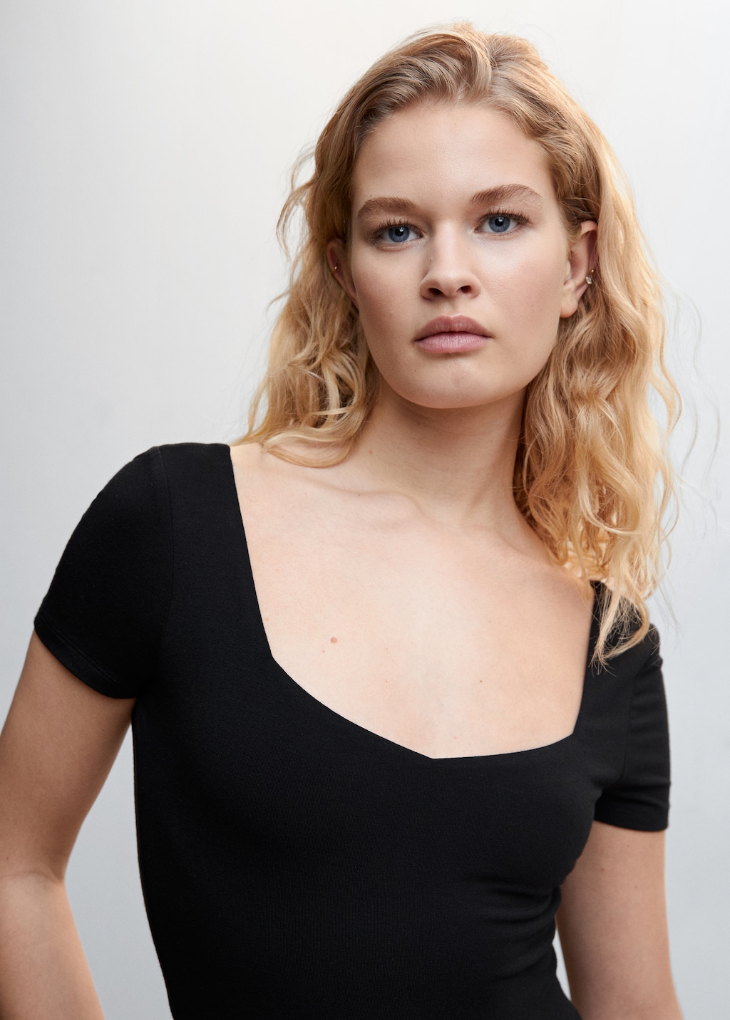 Short sleeve bodysuit