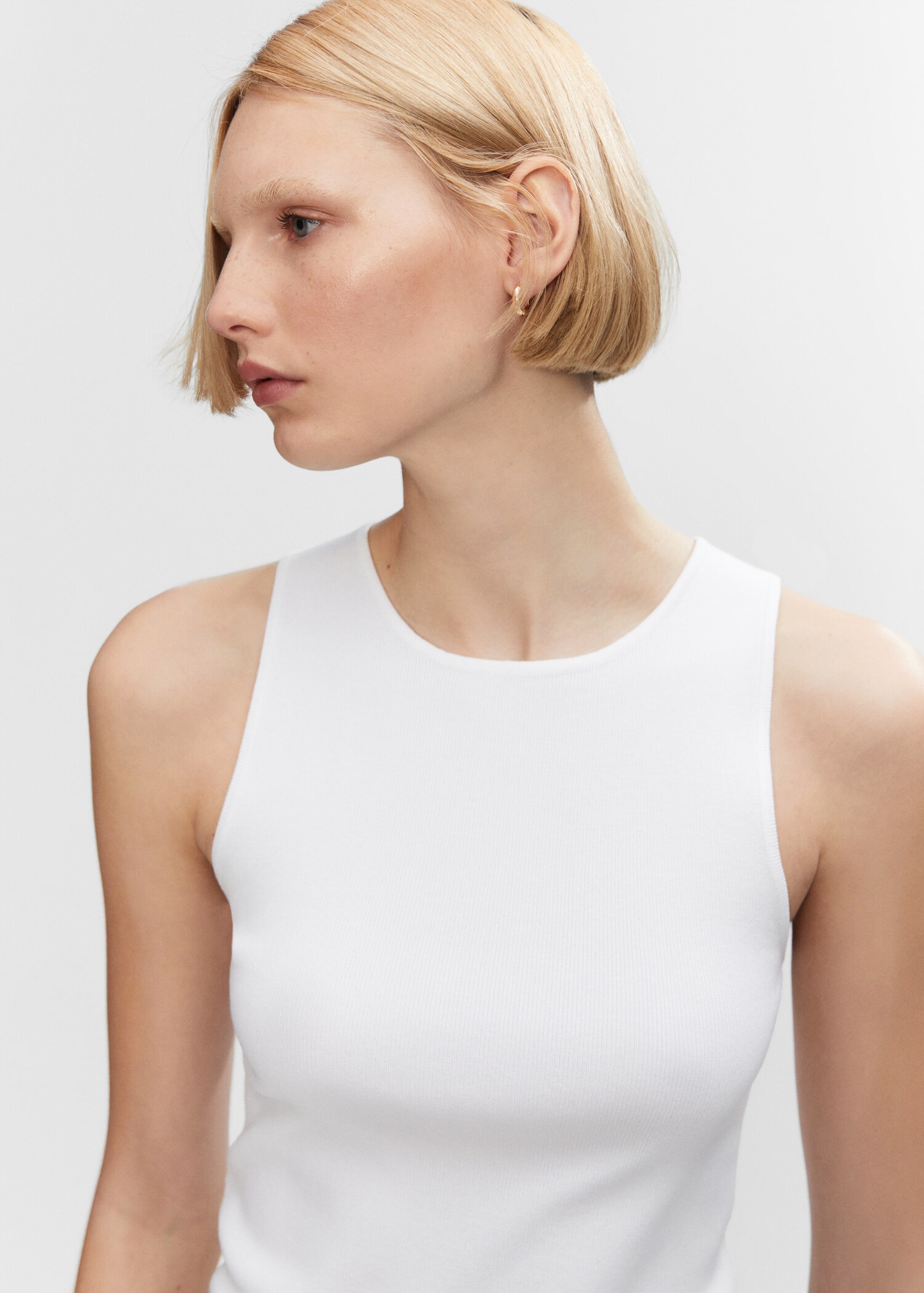 Knitted top with wide straps - Details of the article 1