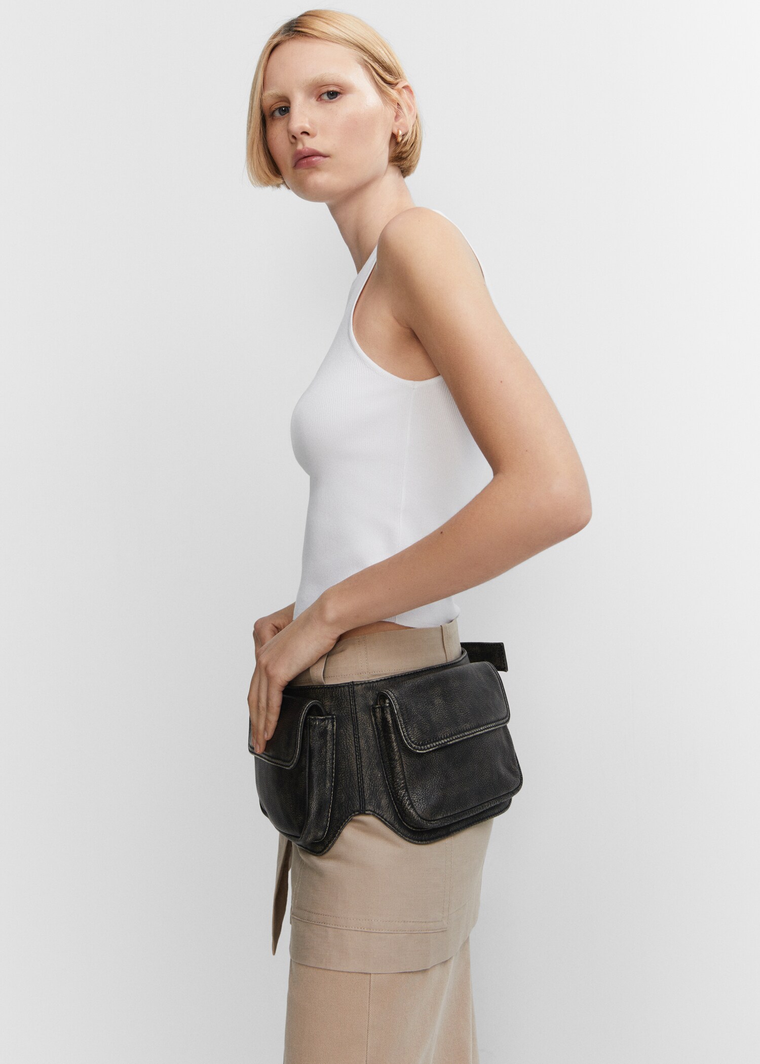 Knitted top with wide straps - Details of the article 2