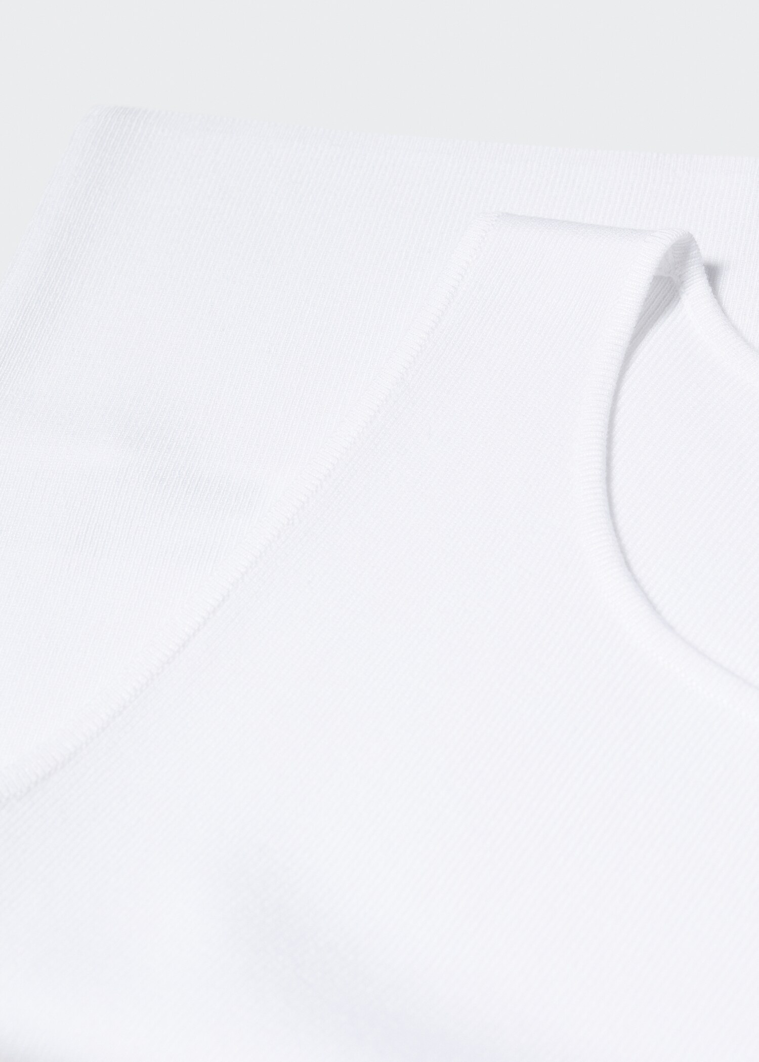 Knitted top with wide straps - Details of the article 8