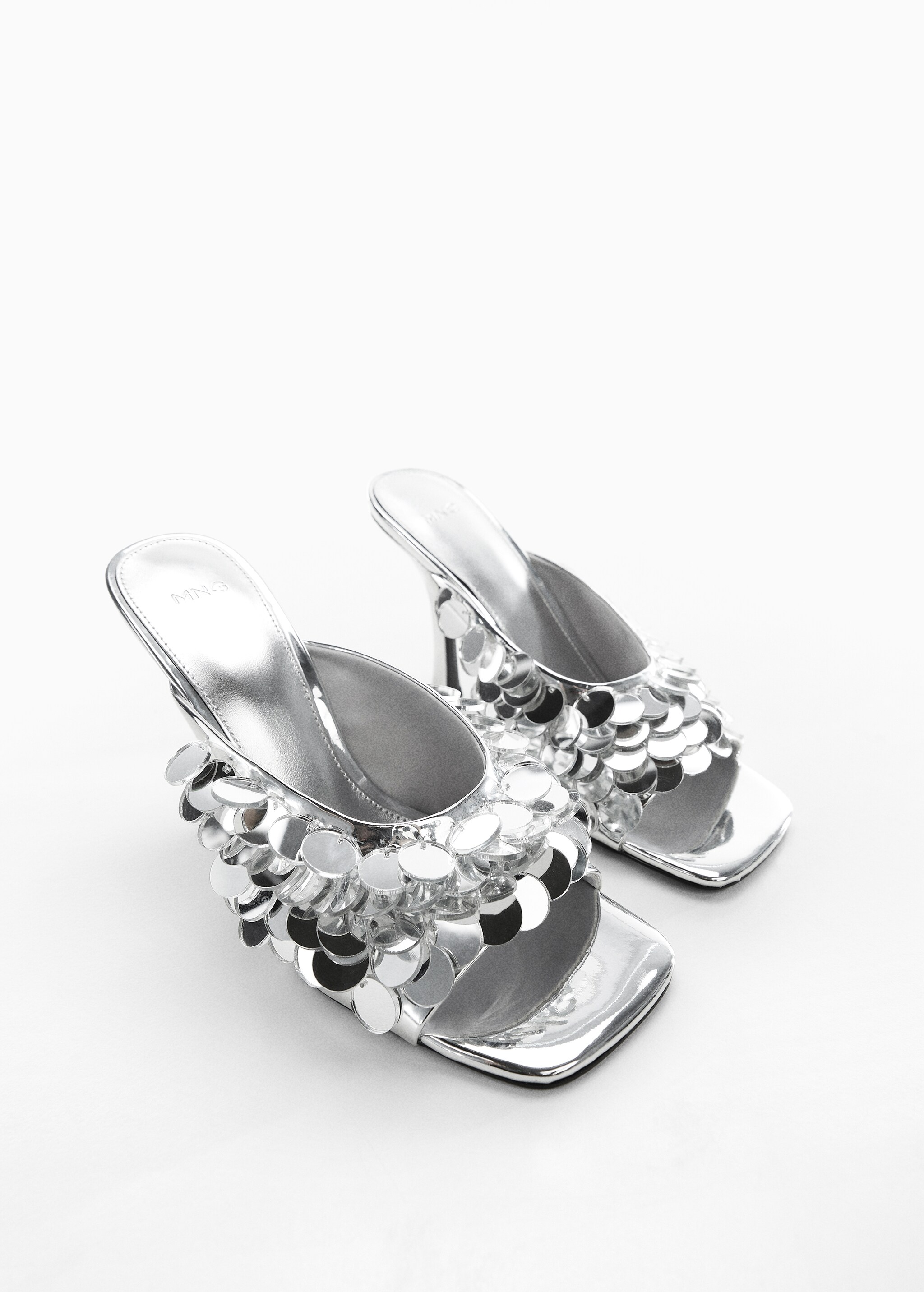 Sandale sa šljokicama i detaljem zrcala - Prikaz srednjeg dijela