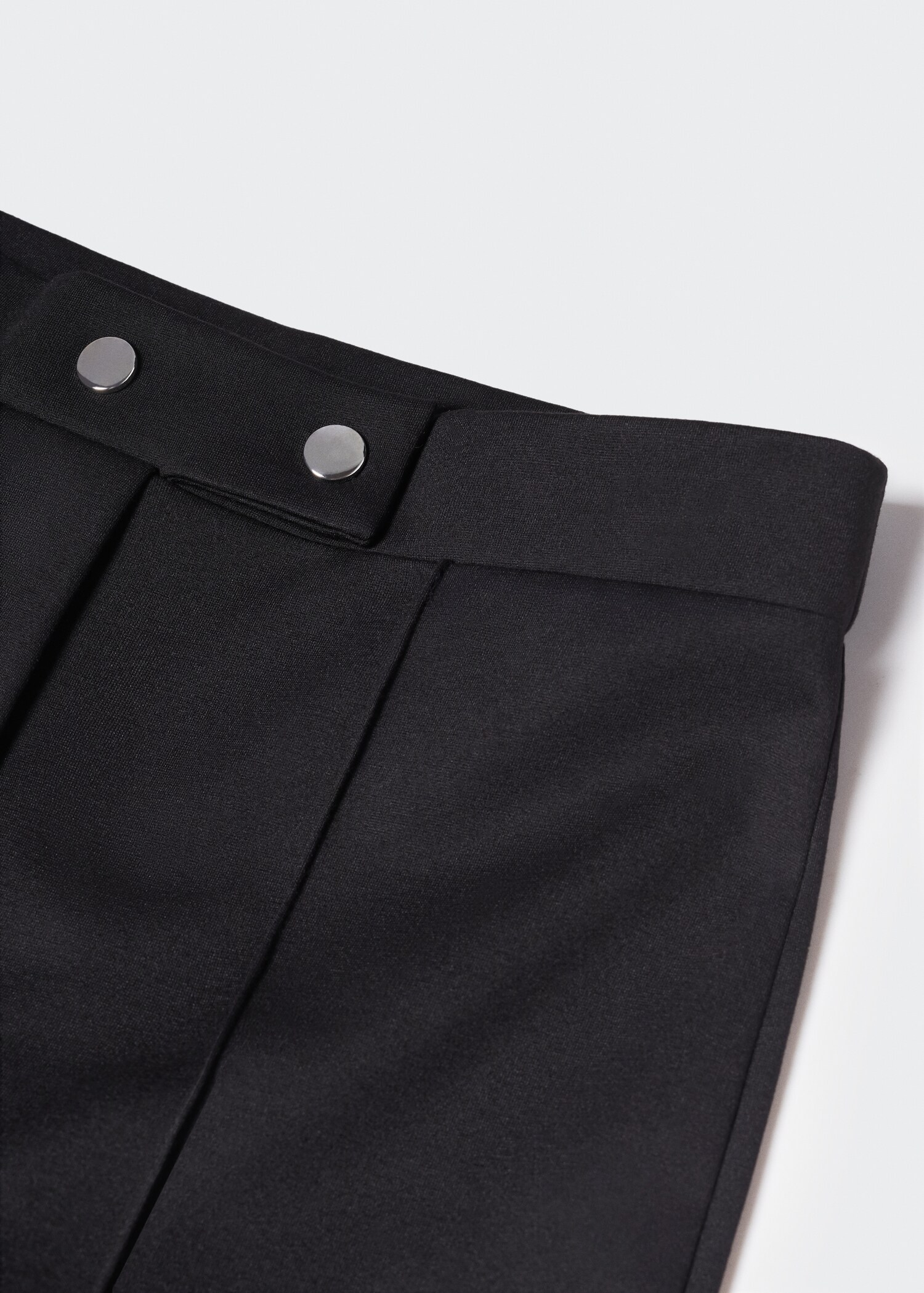 Ausgestellte Hose mit Knöpfen - Detail des Artikels 8