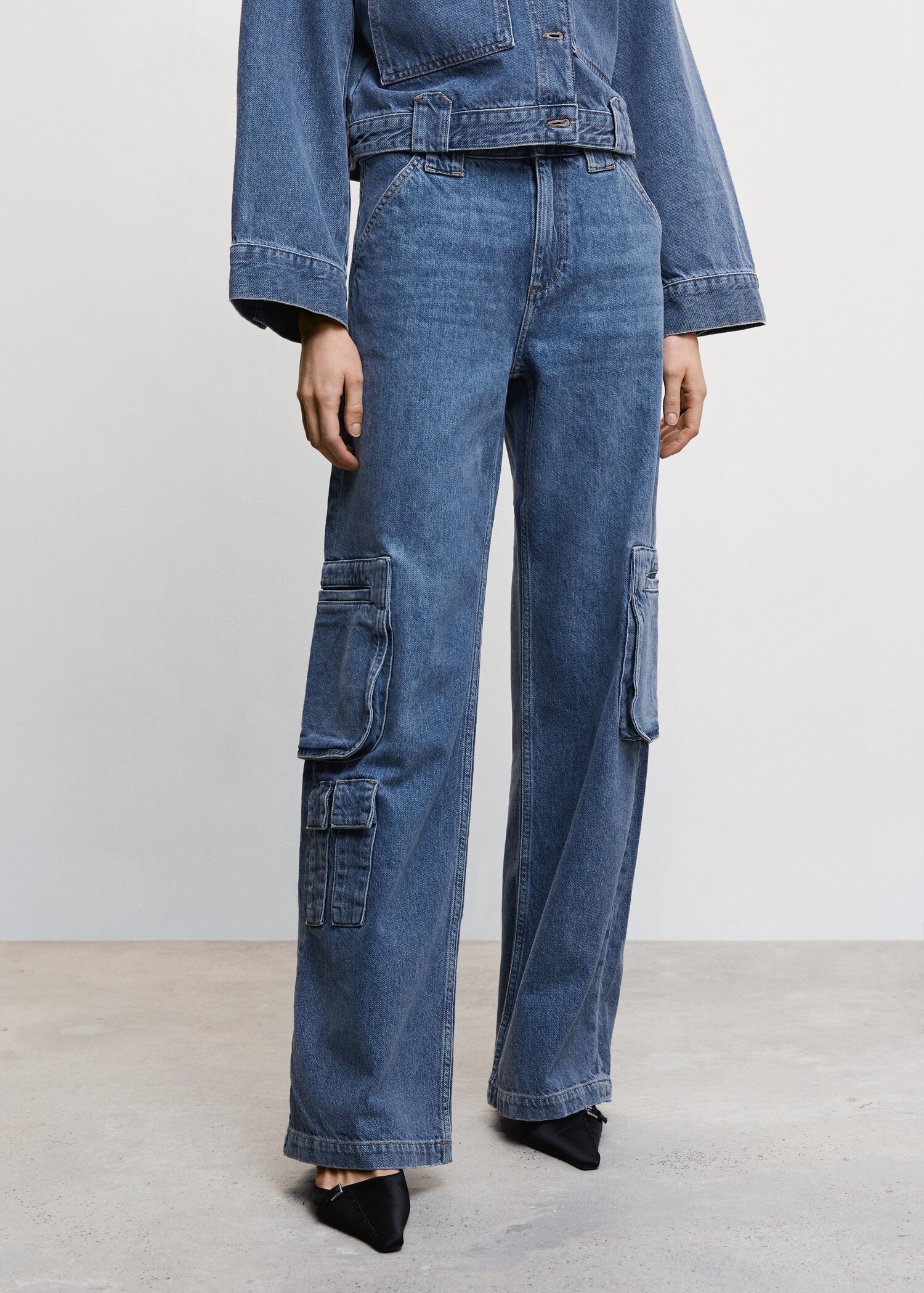 Multi-pocket cargo jeans - Medium plane