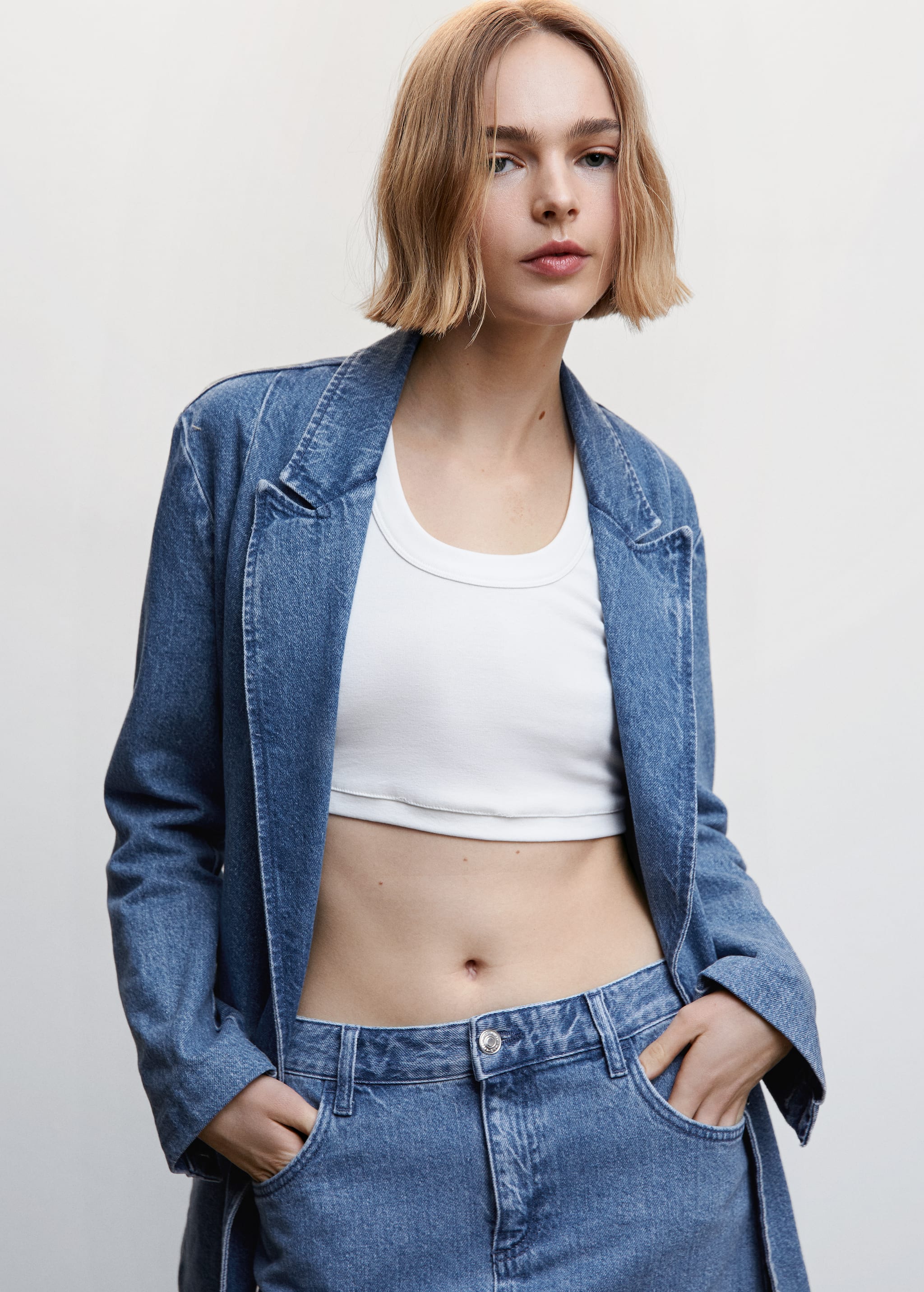 Denim jacket with pockets - Details of the article 2
