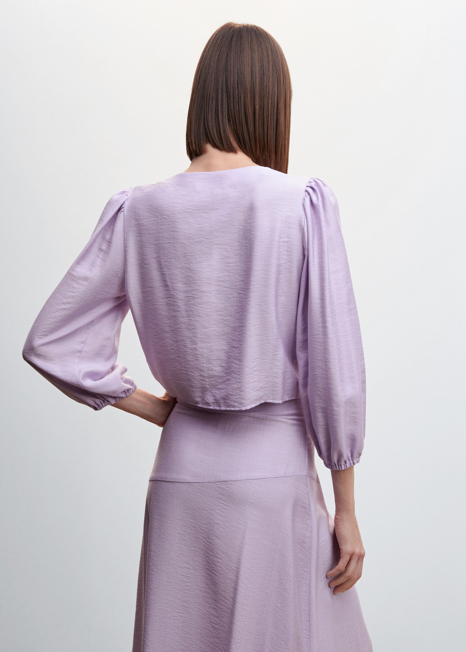 Puffed sleeves blouse - Reverse of the article