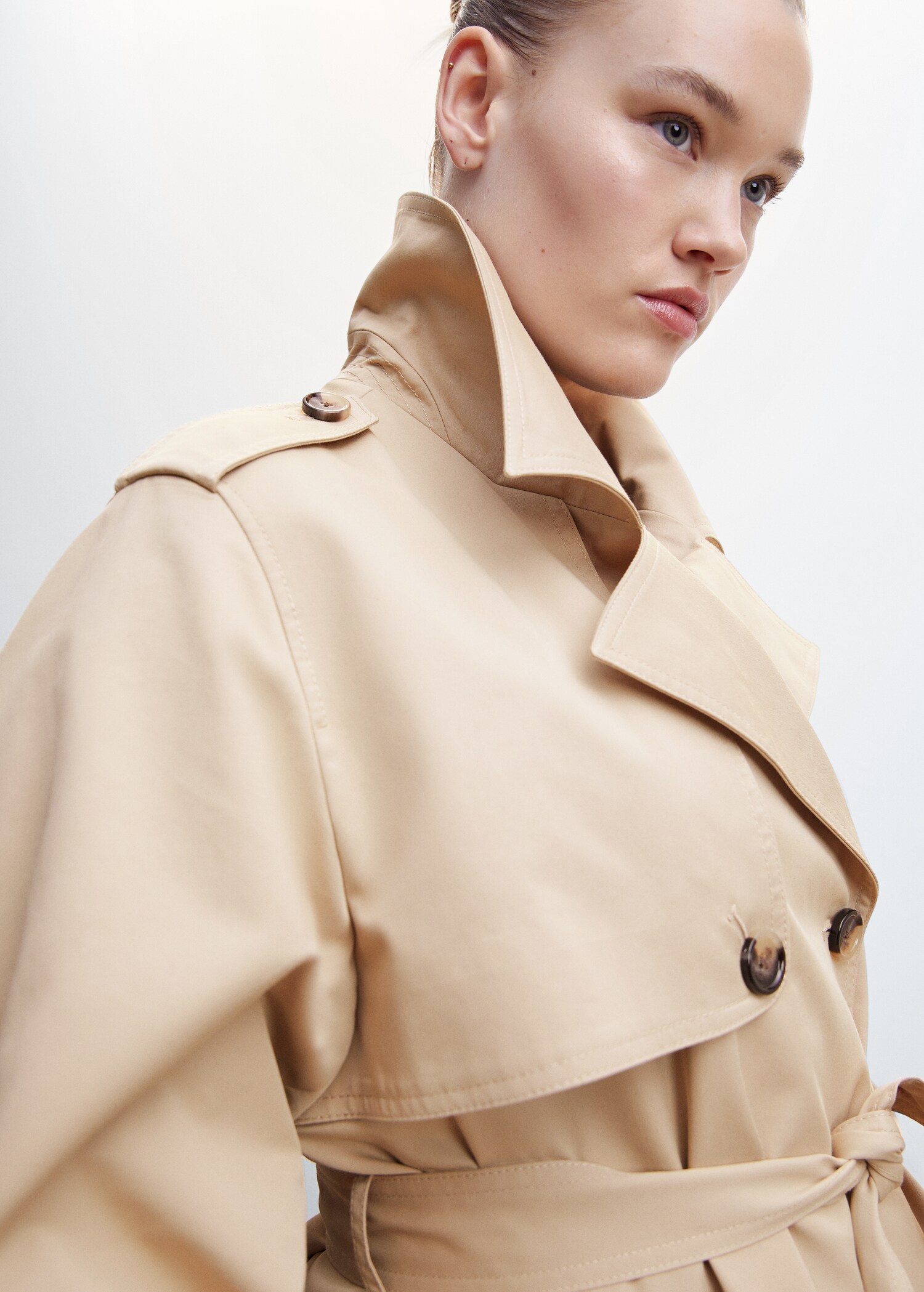 Double-button trench coat - Details of the article 4