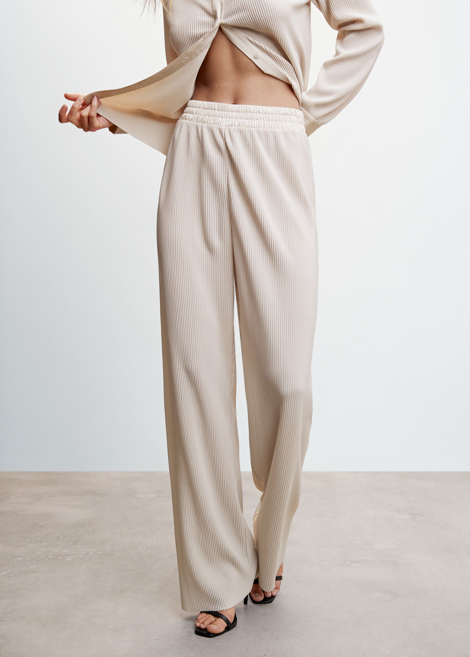 Wide leg fluid trousers - Medium plane