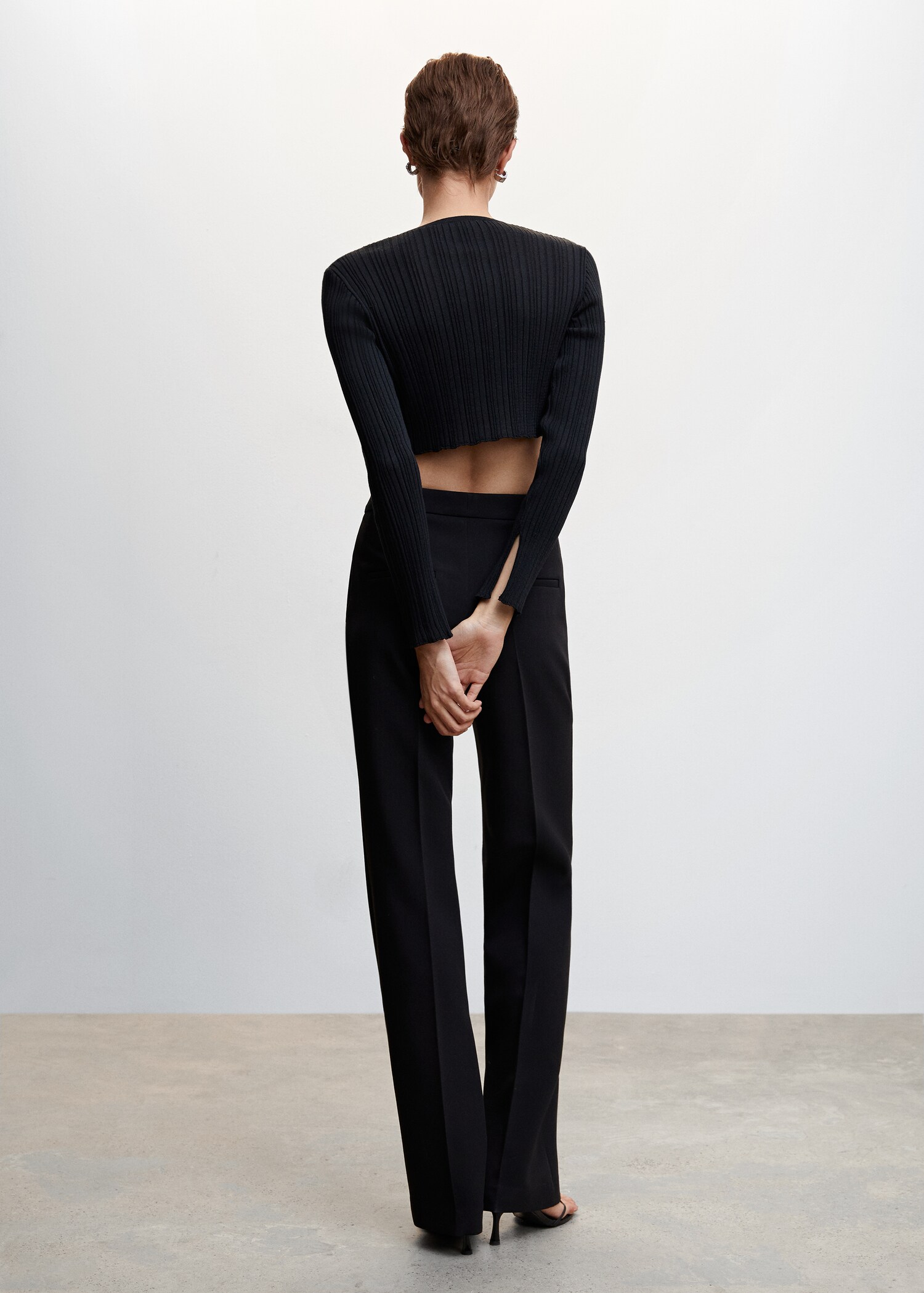 Straight suit trousers - Reverse of the article