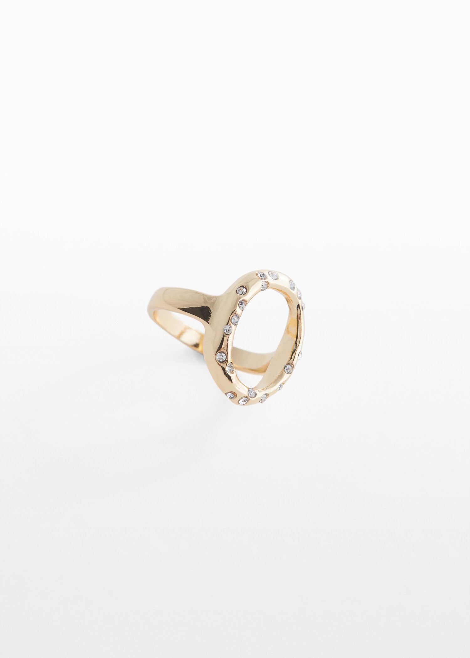 Ring med glassperler - Halvtotal bildeutsnitt
