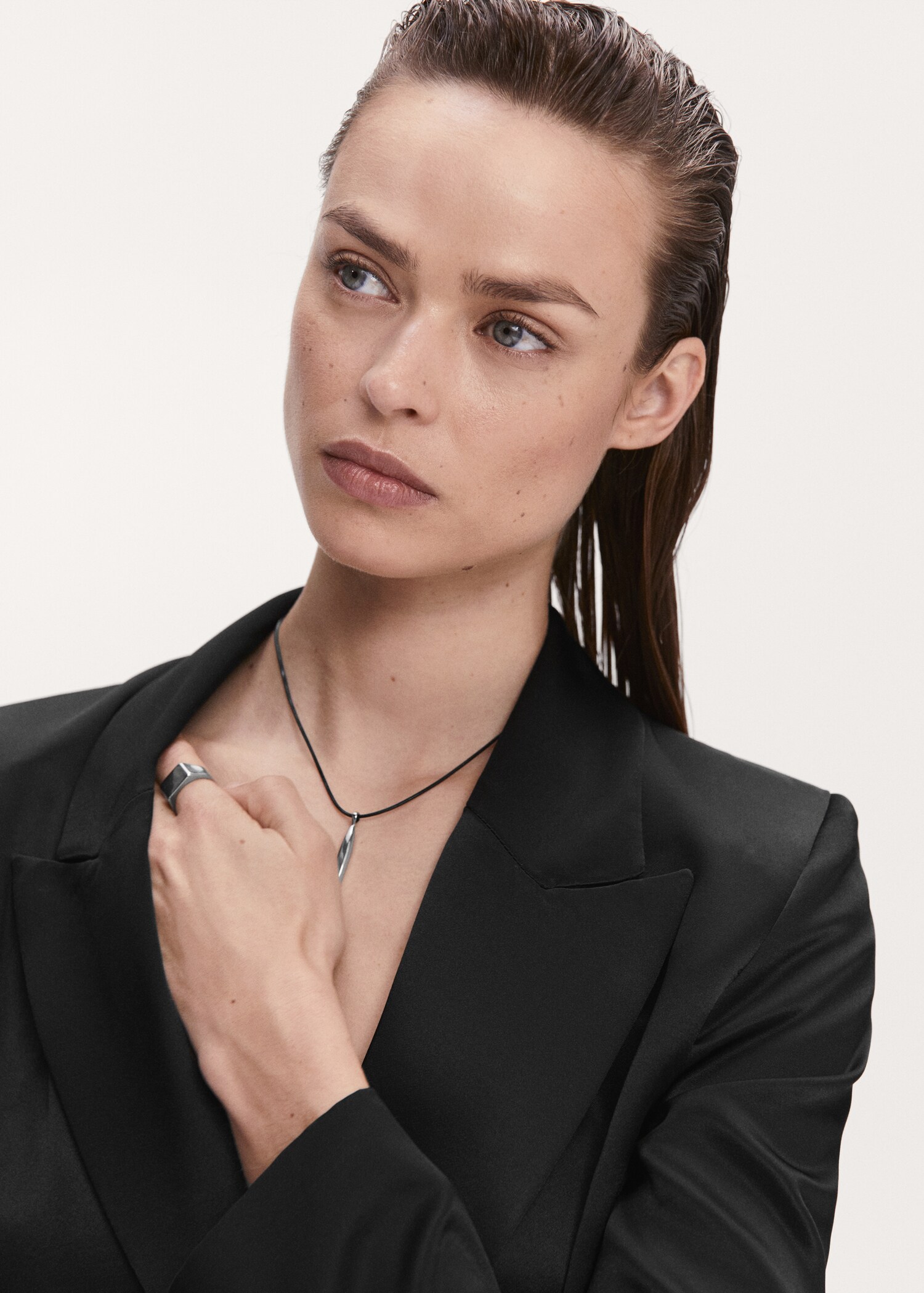 Satin-finish blazer - Details of the article 1