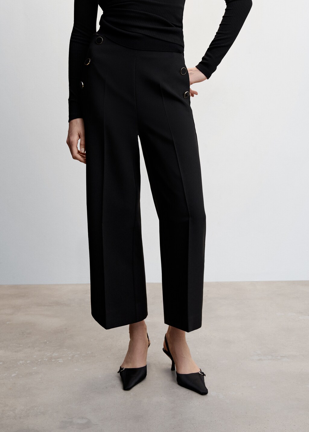 Button Detail Cropped Lounge Pant