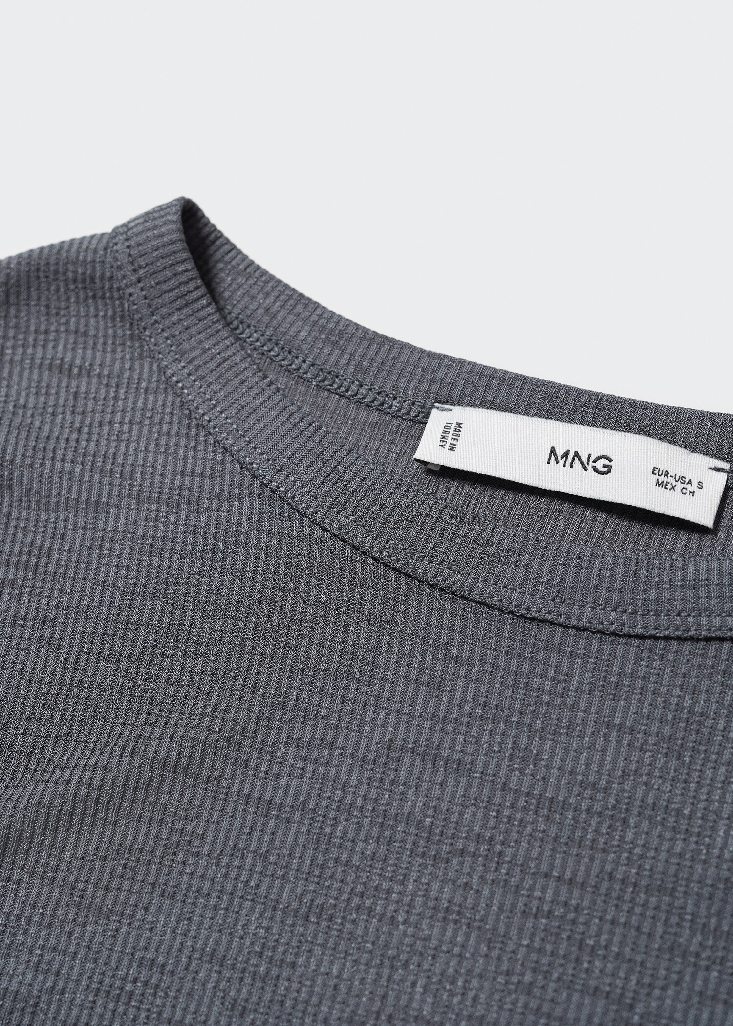 Ribbed  knit t-shirt - Details of the article 8