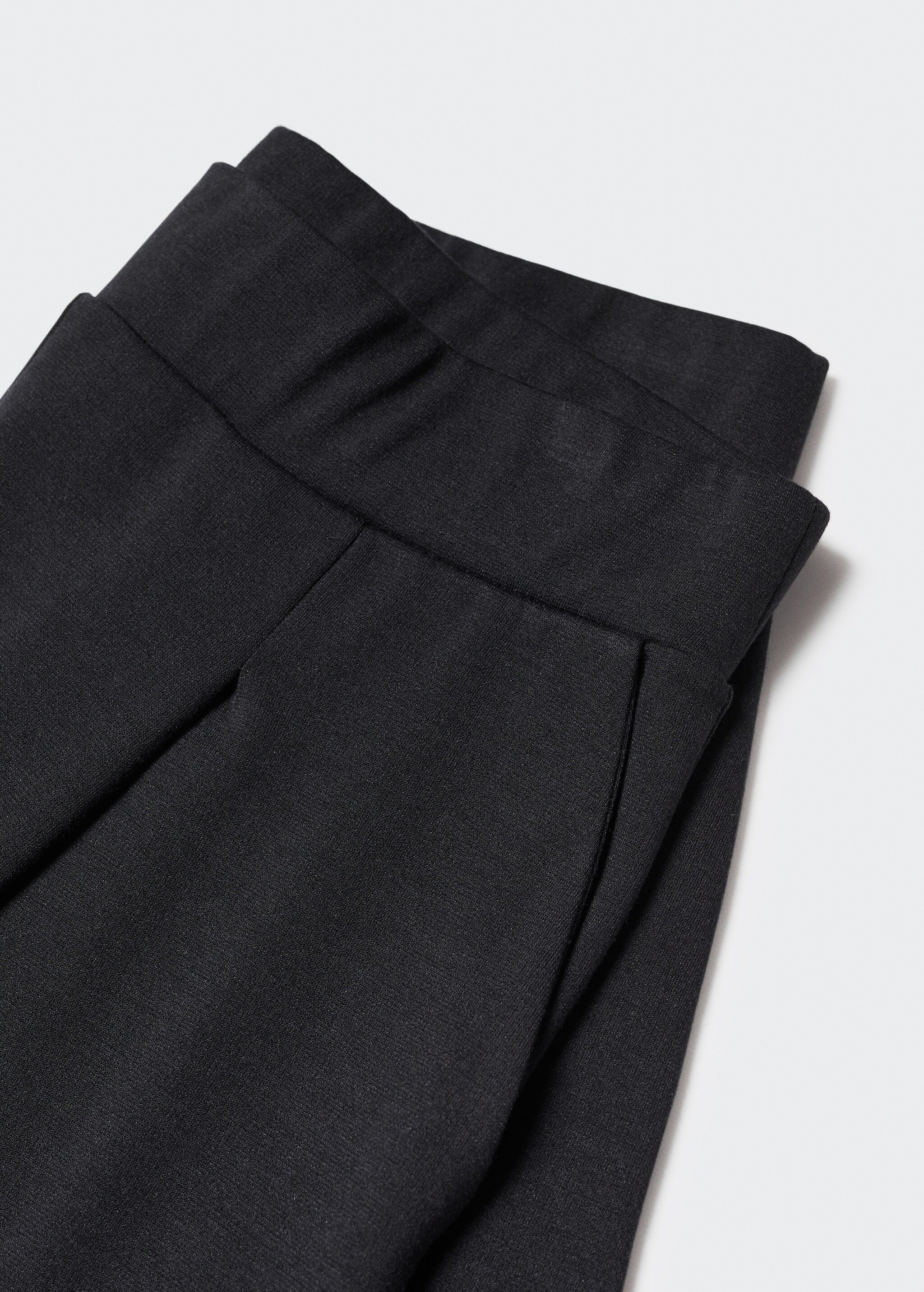 Pleated Bermuda shorts - Details of the article 8