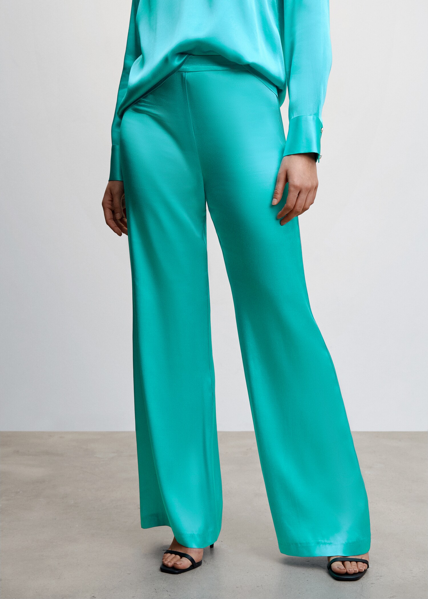 Pantalon palazzo satiné - Plan moyen