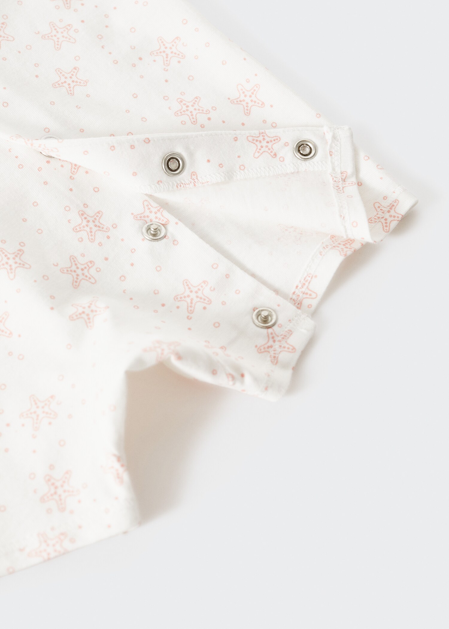 Star print pyjamas - Details of the article 0