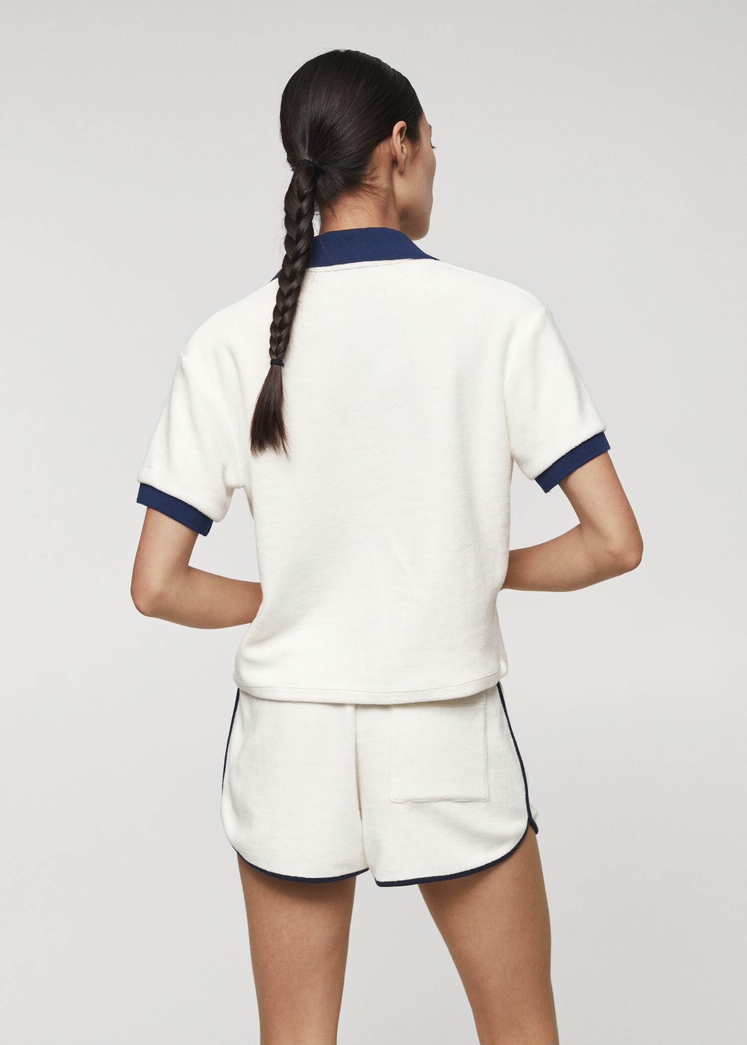 Textured polo shirt with logo - Reverse of the article
