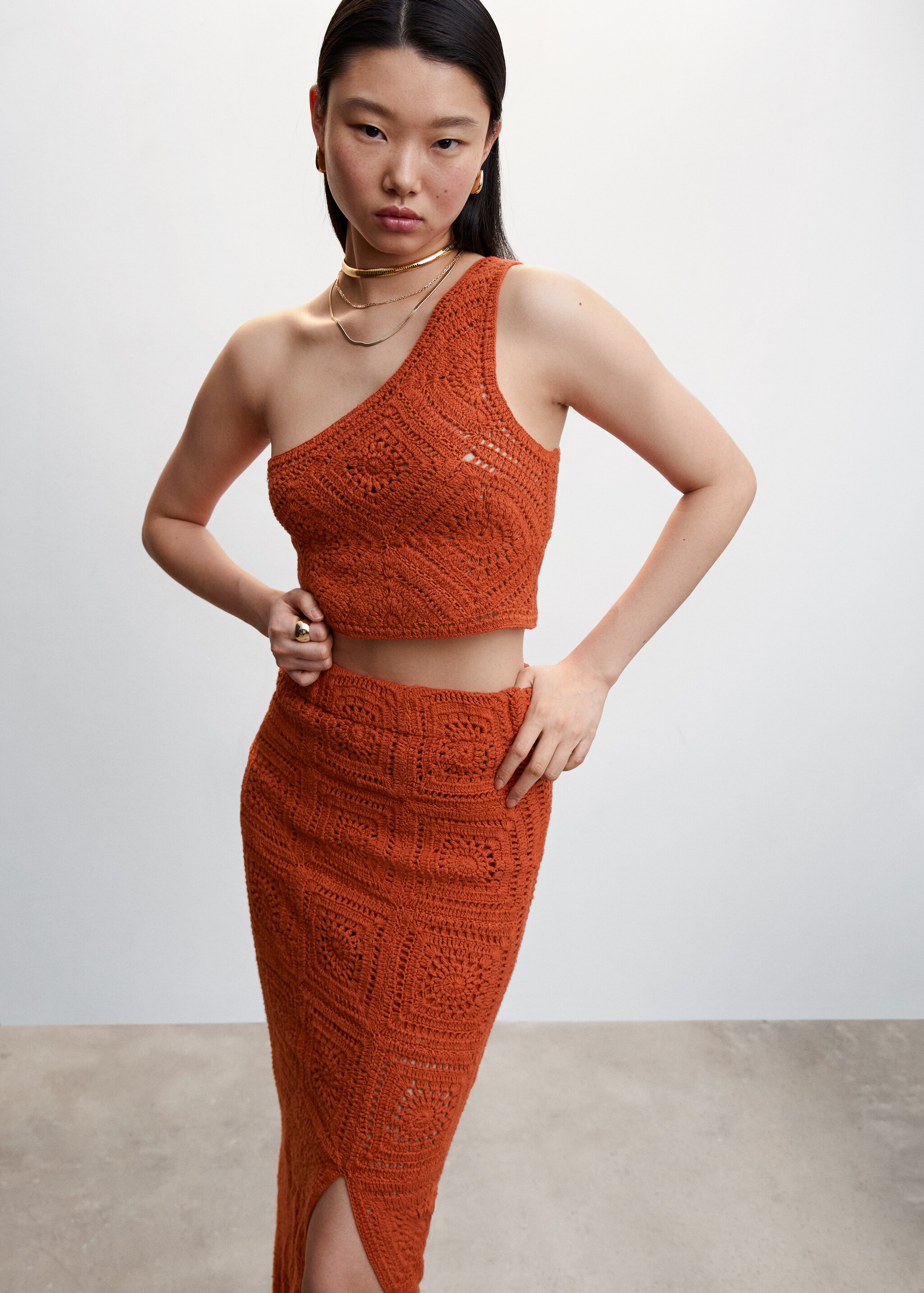 Crochet skirt with opening - Details of the article 1