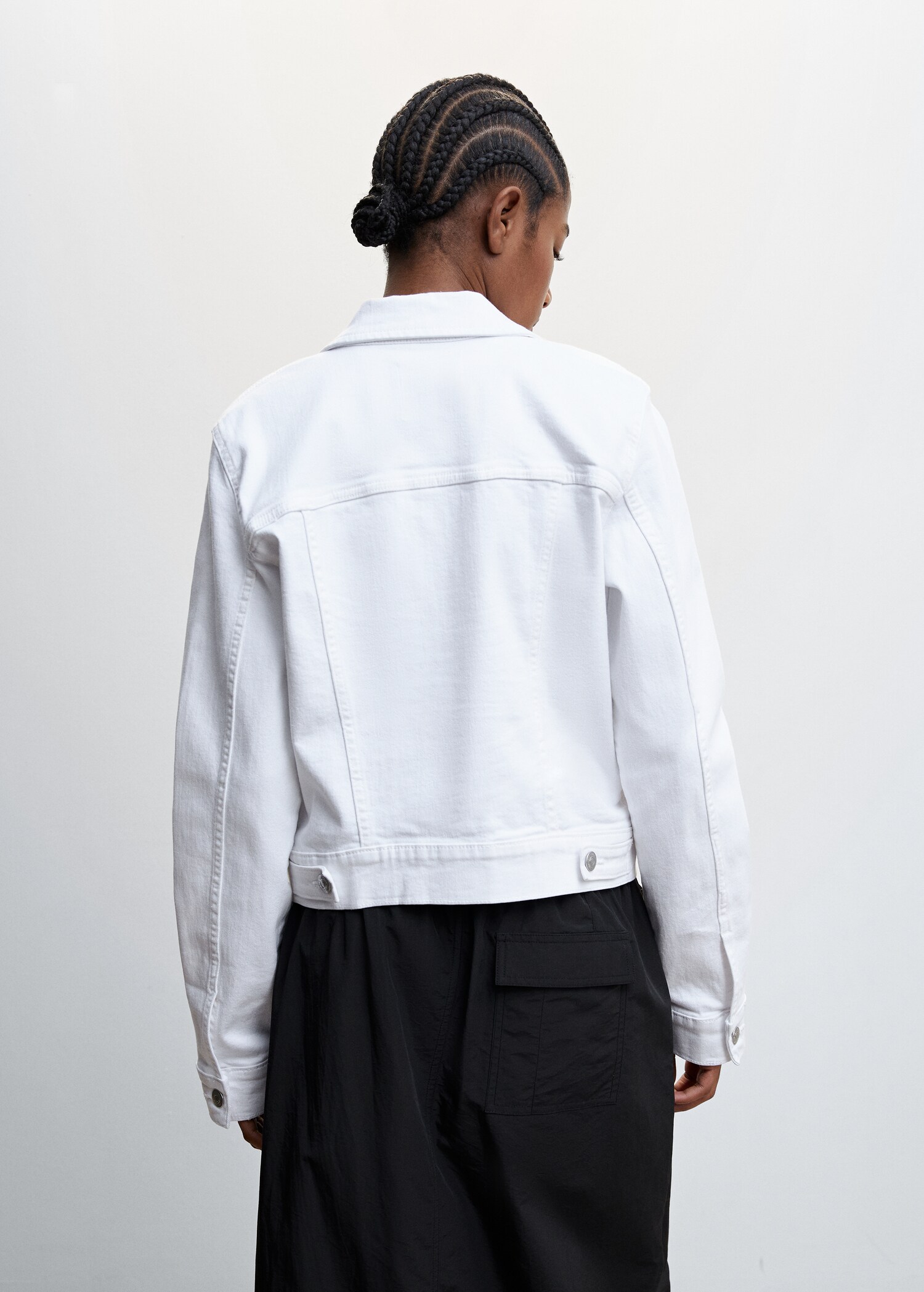 Pocketed denim jacket - Reverse of the article