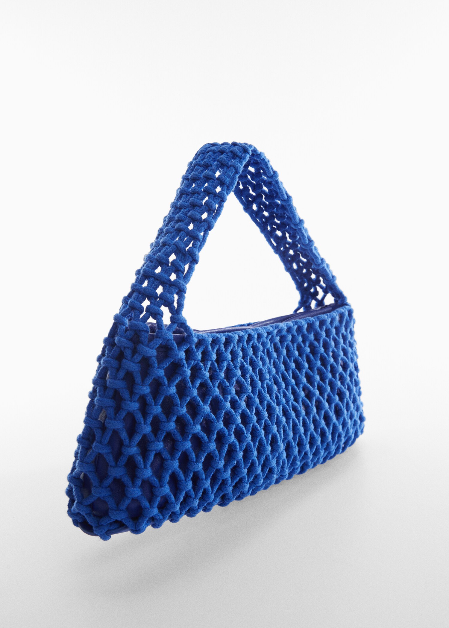 Bolso de hombro crochet  - Plano medio