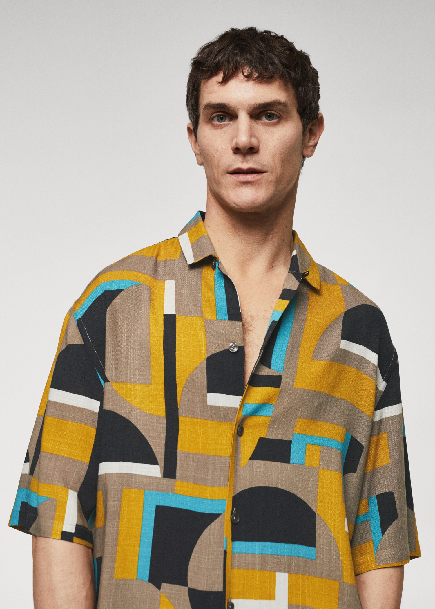 Regular fit geometric print shirt - Details of the article 1