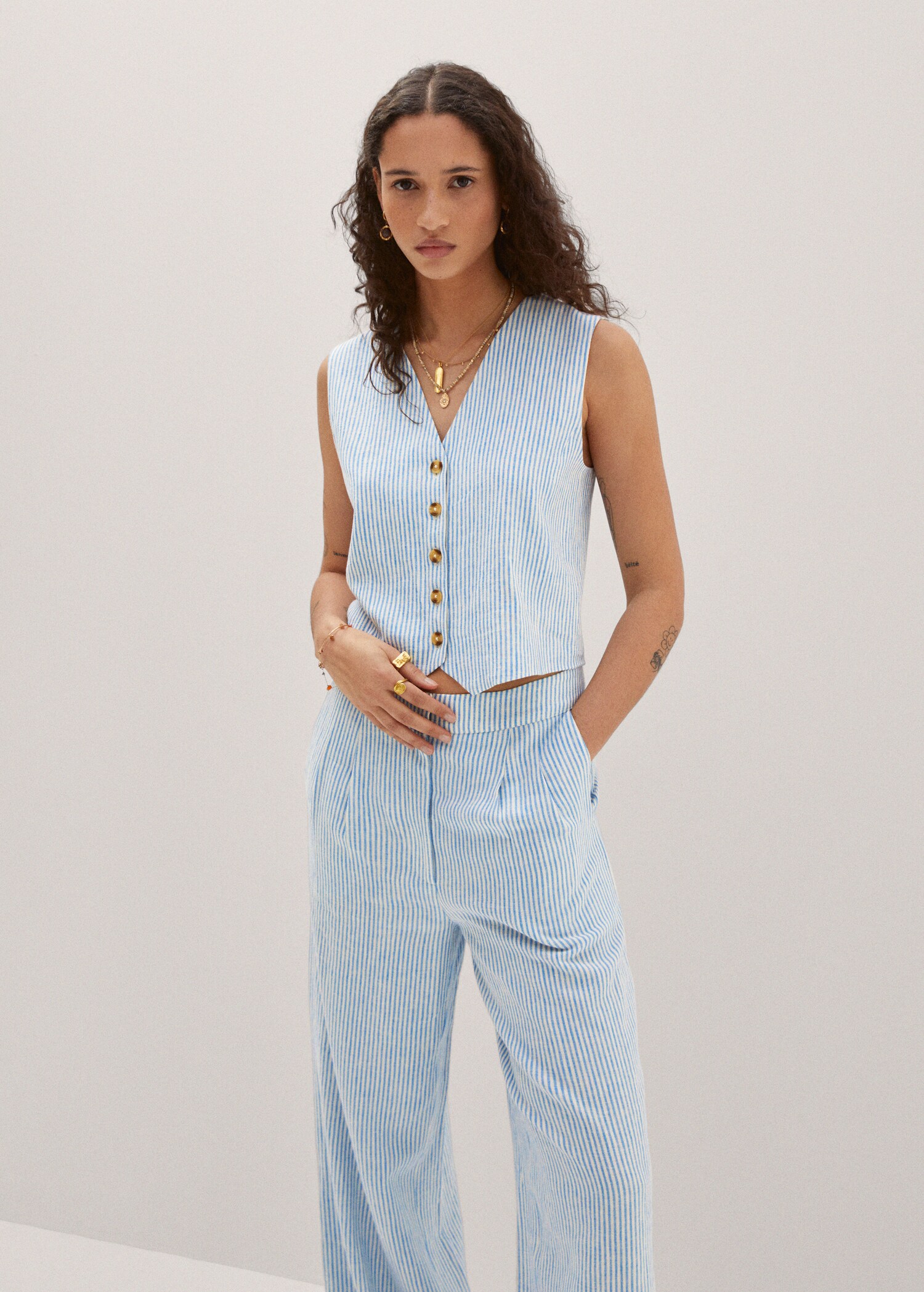 Pinstriped linen waistcoat - Medium plane