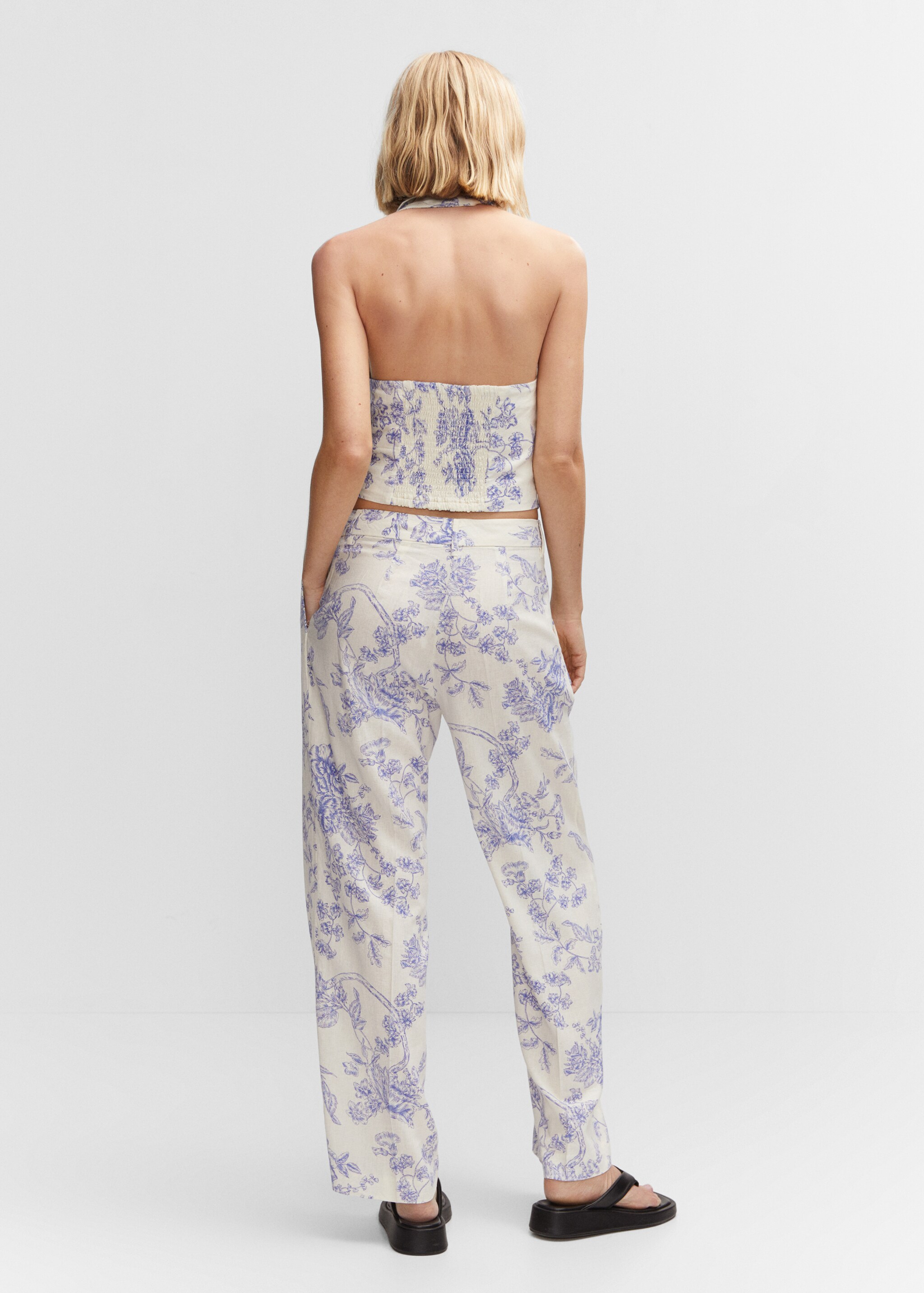Printed linen trousers - Reverse of the article