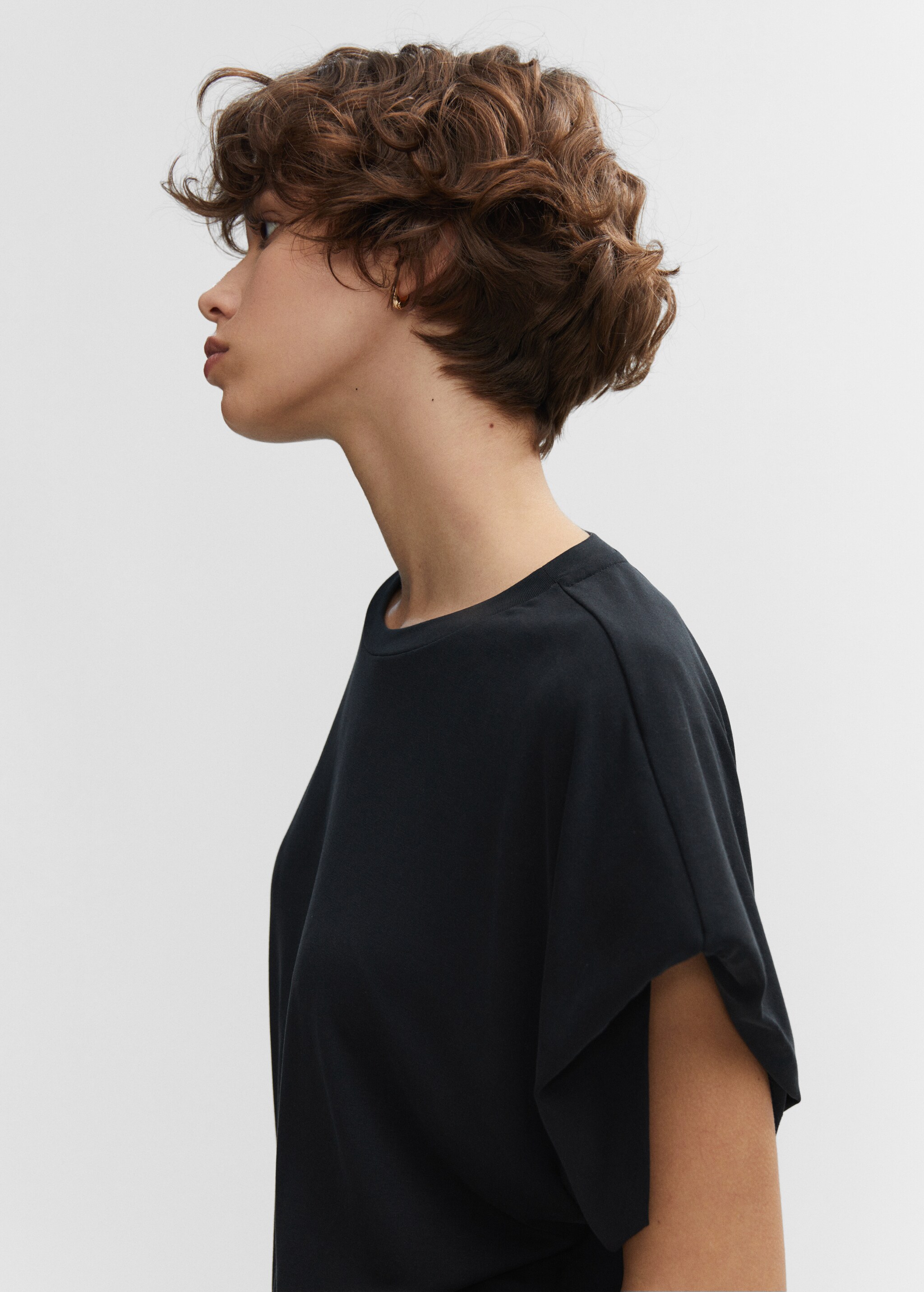 Oversized modal t-shirt - Details of the article 1