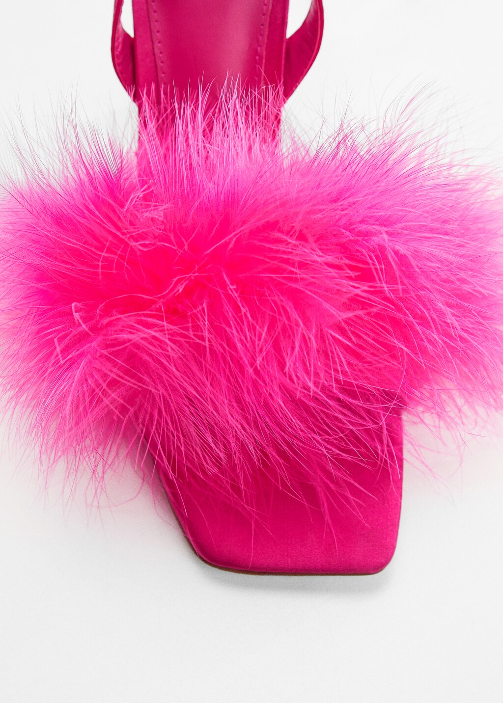 Sandals with feather decoration | MANGO China