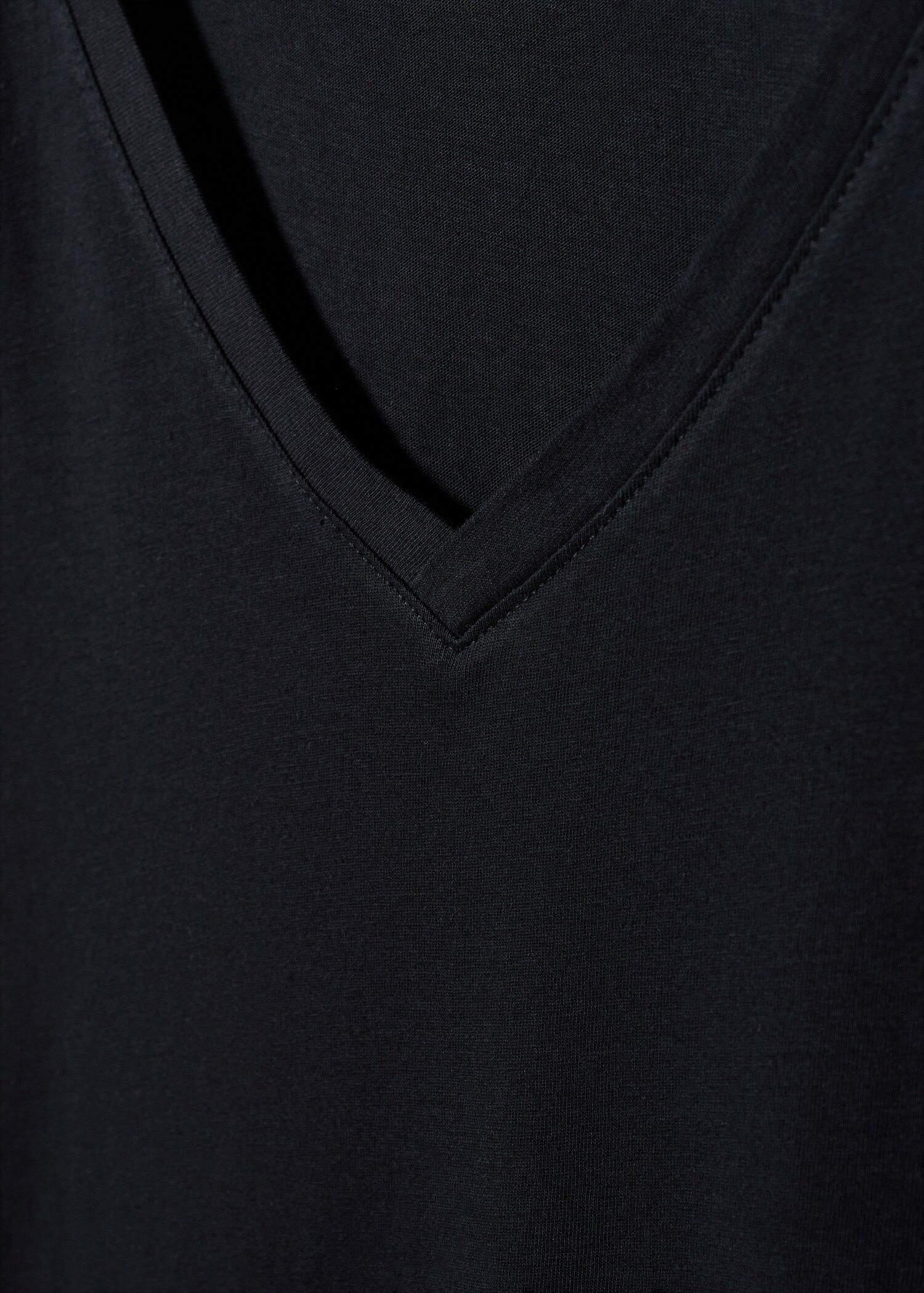T-shirt basique en coton - Détail de l'article 8