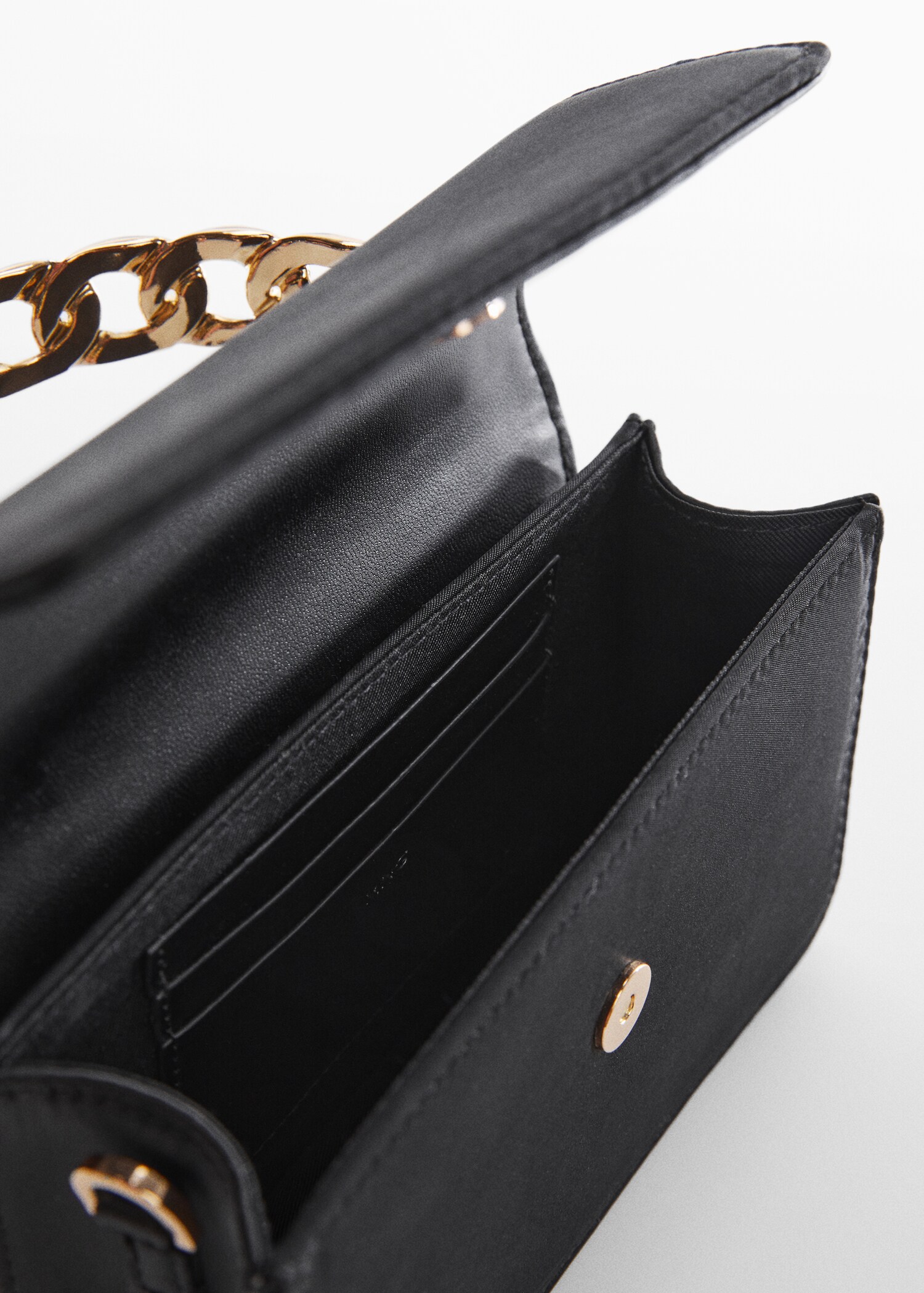 Bag with short chain handle - Details of the article 2