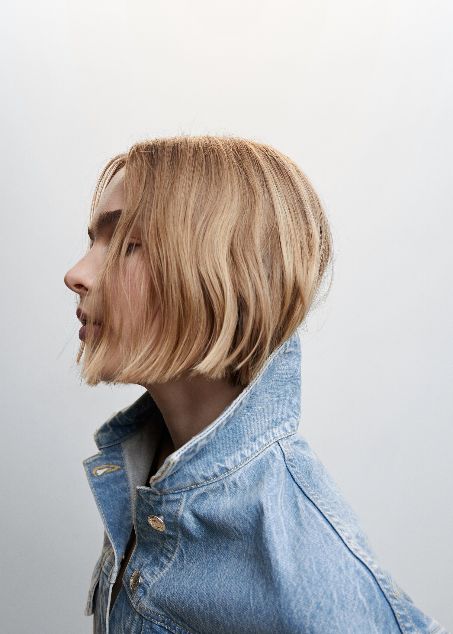 Frayed hem denim jacket - Details of the article 1