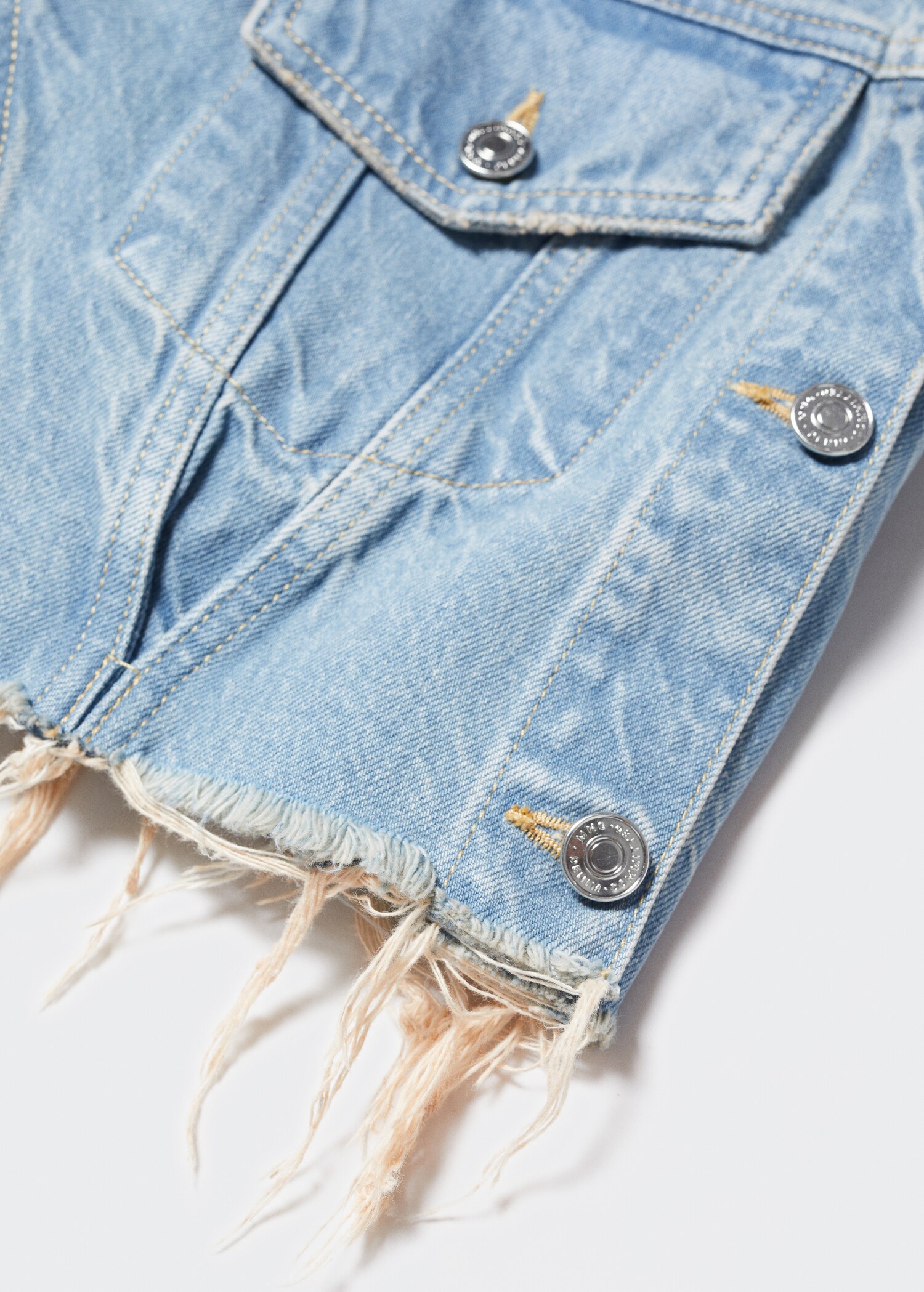 Frayed hem denim jacket - Details of the article 8