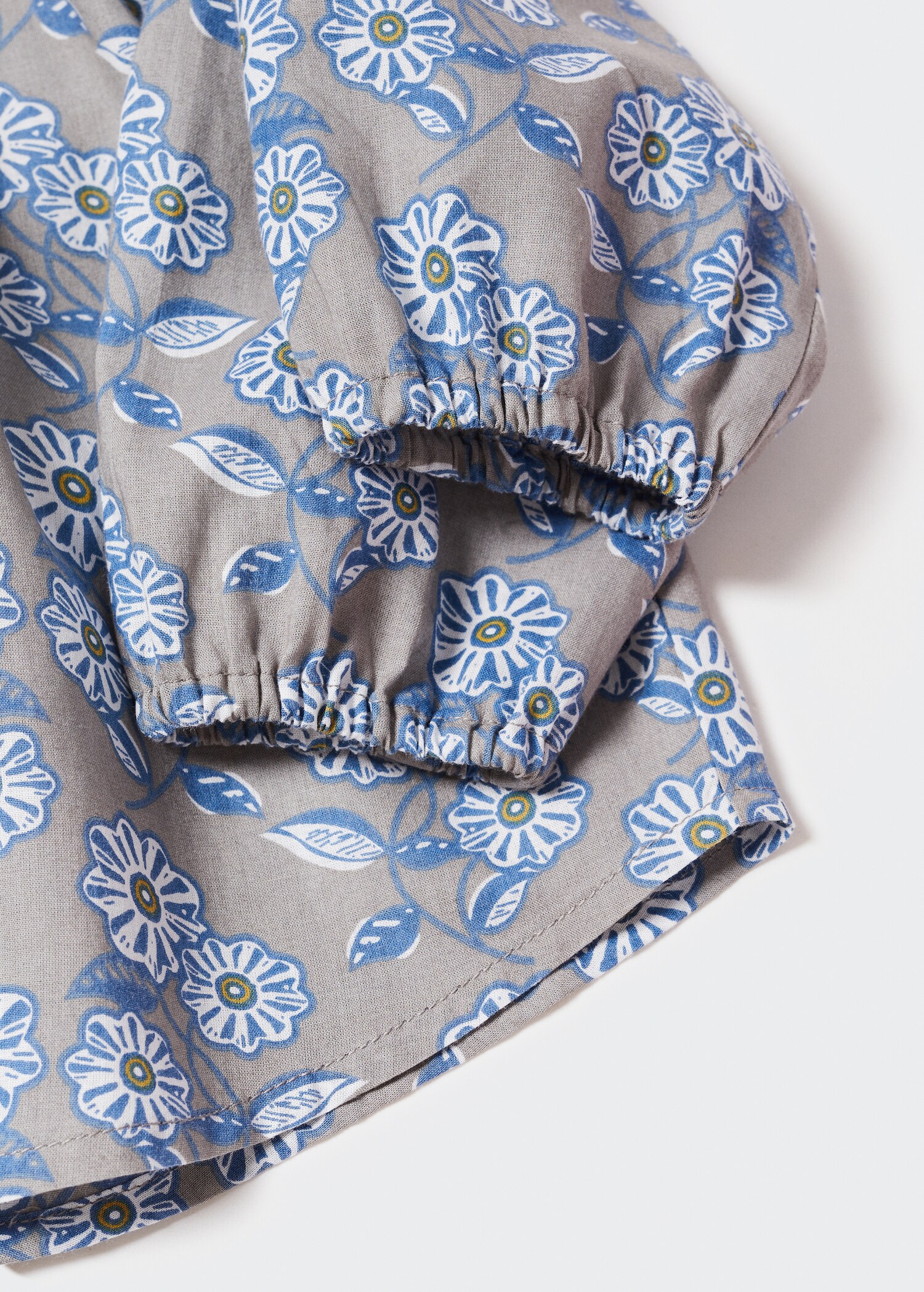 Bluse med blomstertrykk - Artikkeldetalj 0