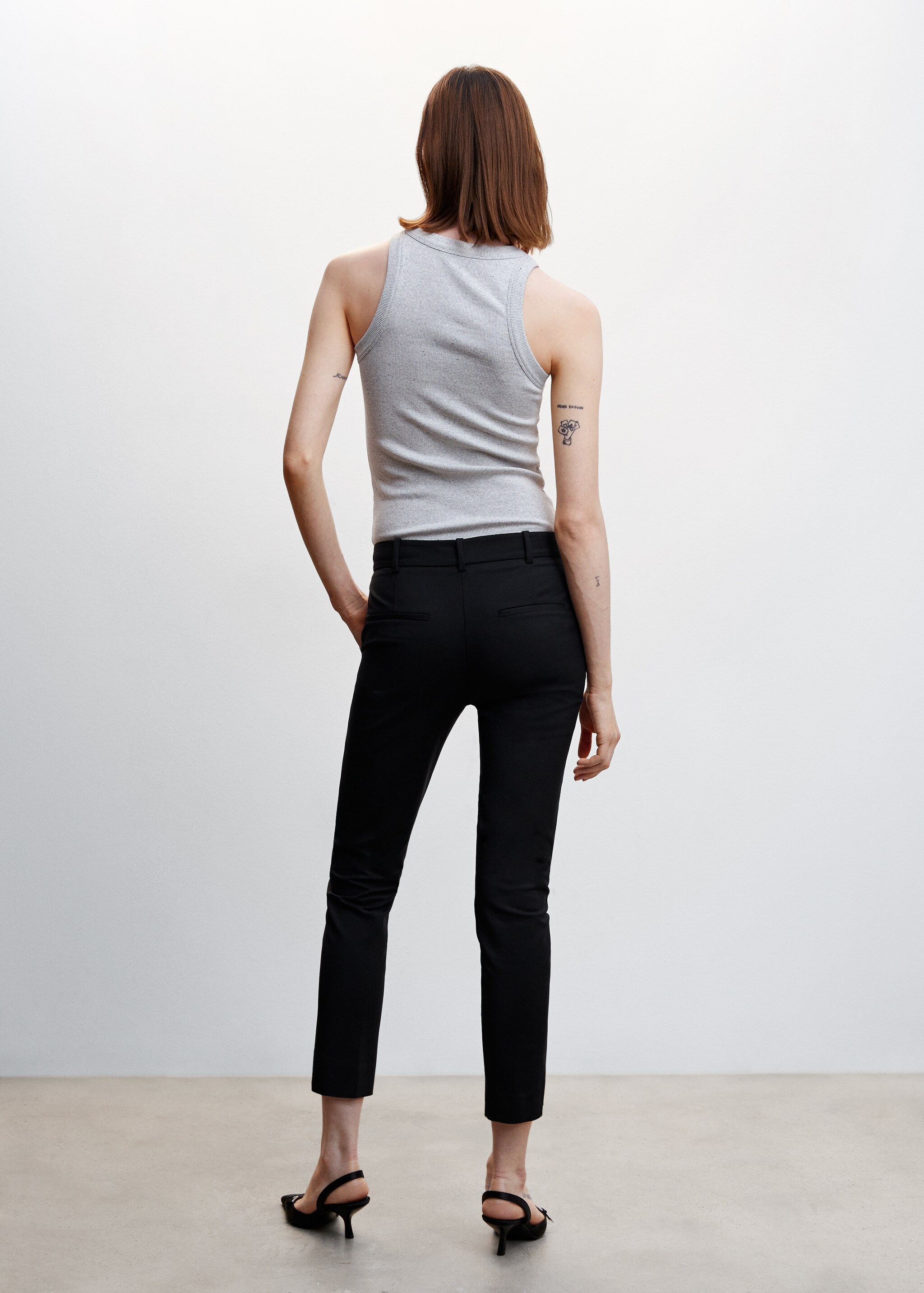 Spodnie garniturowe modern slim fit - Tylna strona artykułu