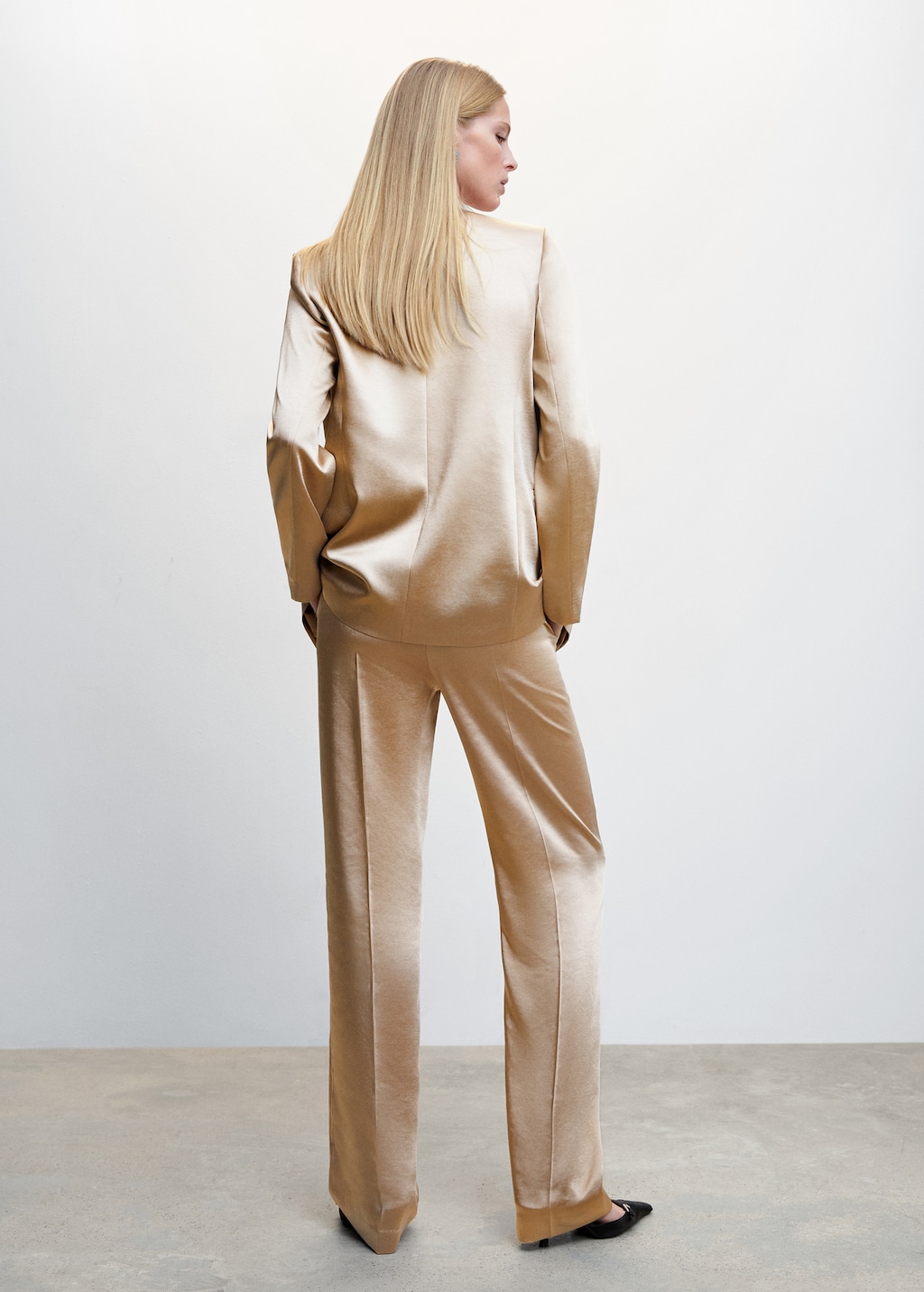 Satin finish suit jacket Women MANGO Taiwan area