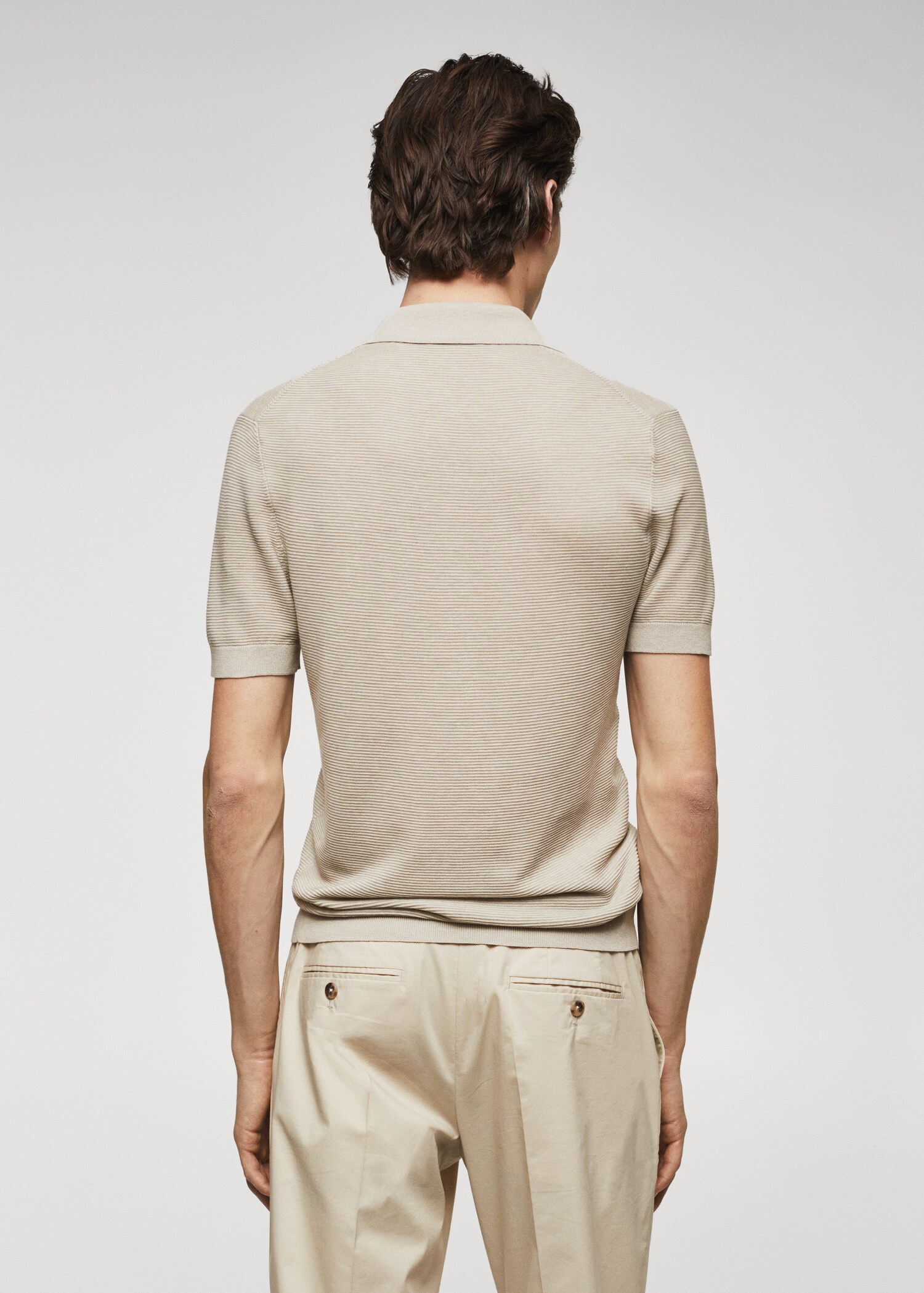 Strukturiertes Feinstrick-Poloshirt - Rückseite des Artikels