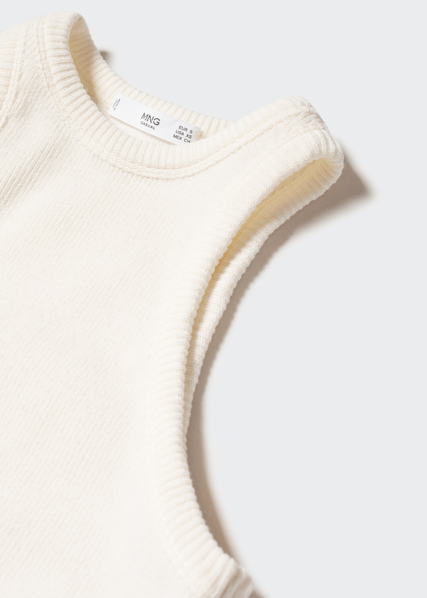 Knitted cropped top - Details of the article 8