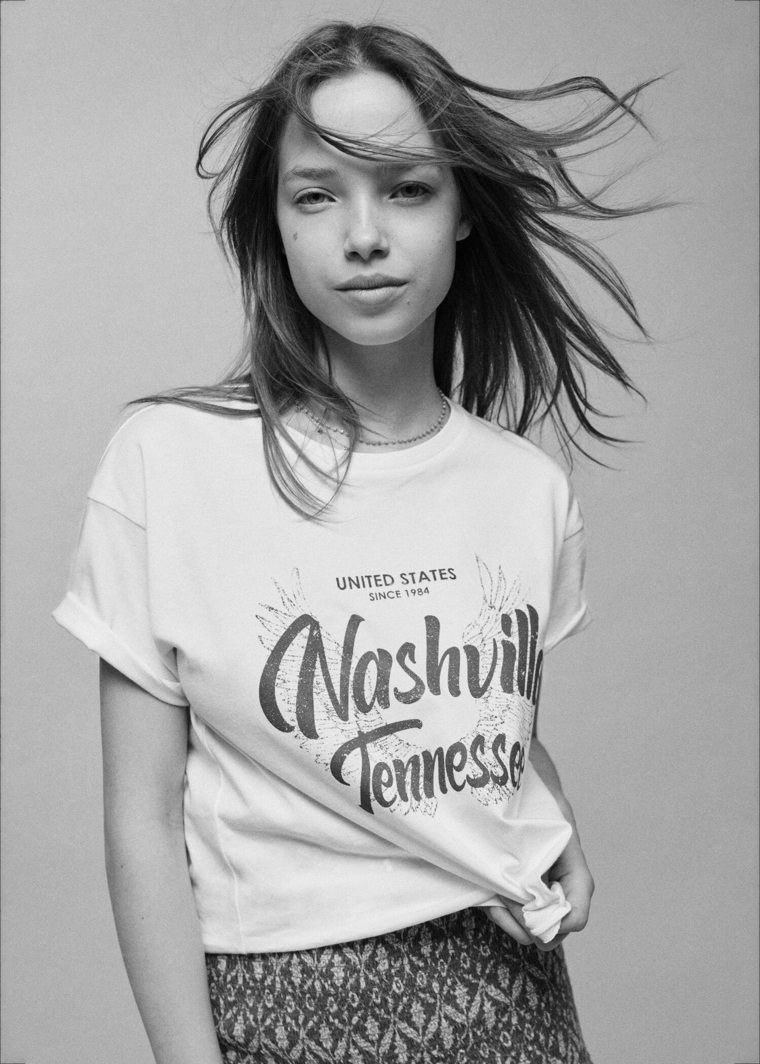 Short-sleeved printed t-shirt - Детальніше про товар 5