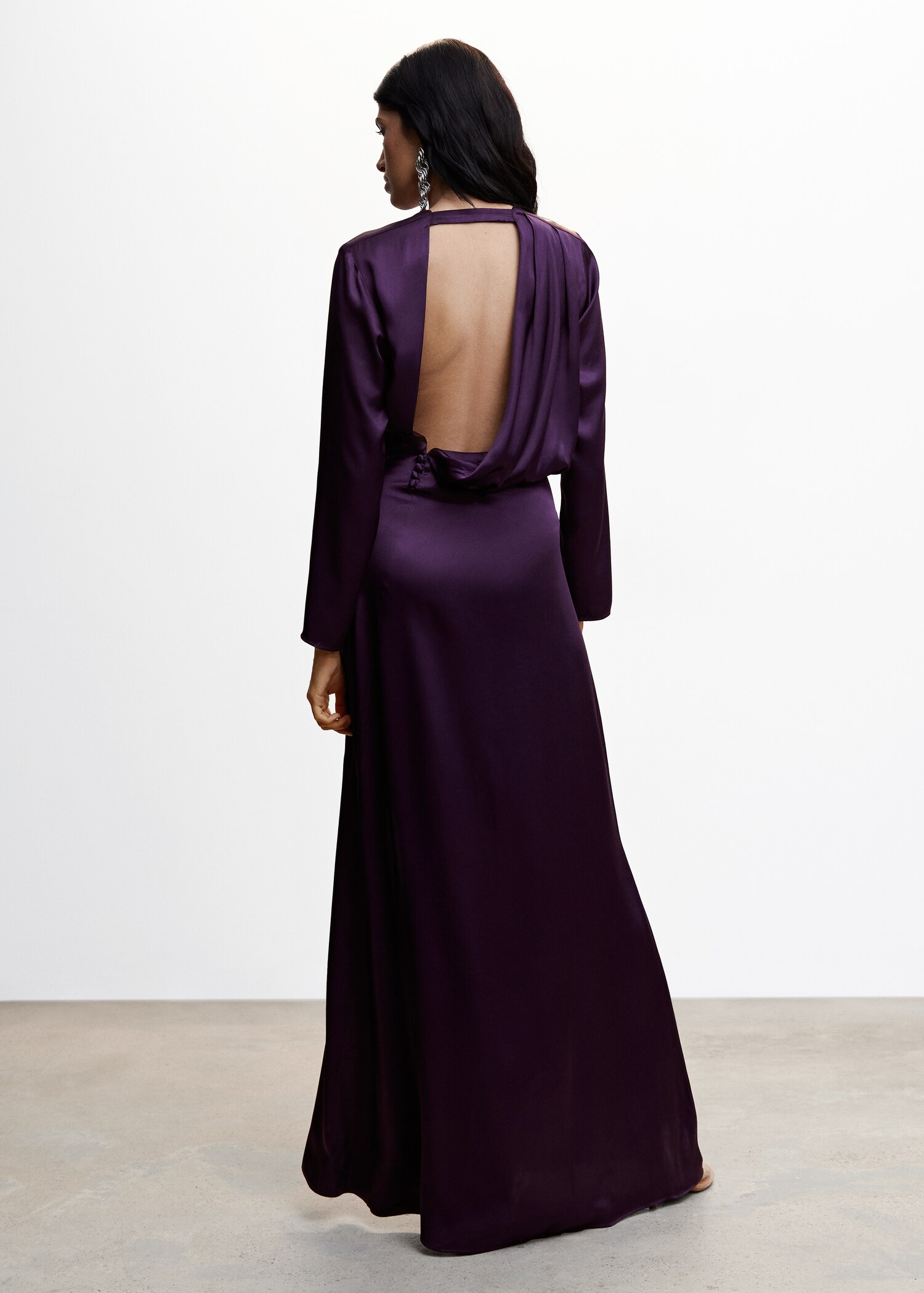 Vestido satinado cruzado - Reverso del artículo