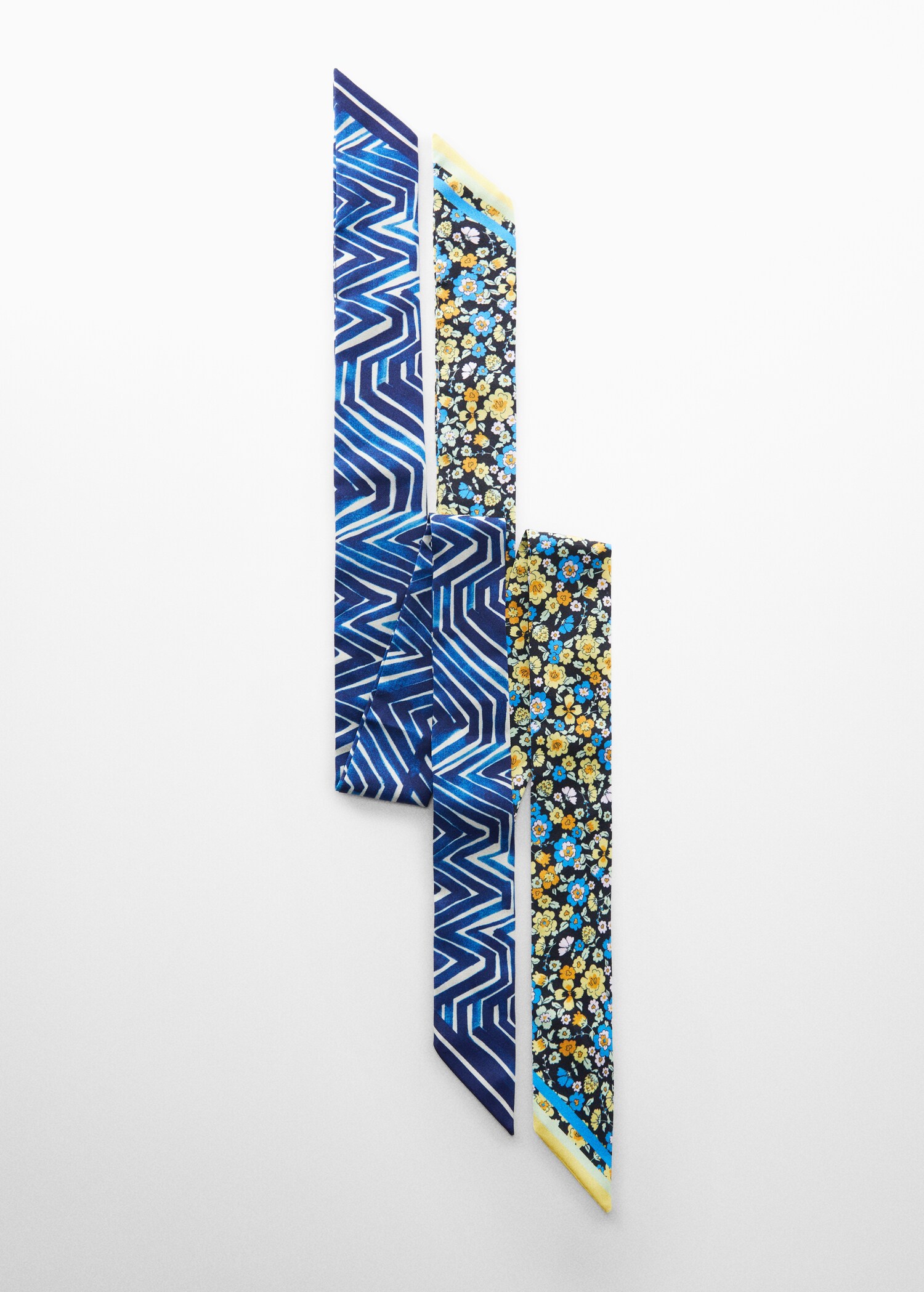 Pack of 2 patterned scarves - Article without model