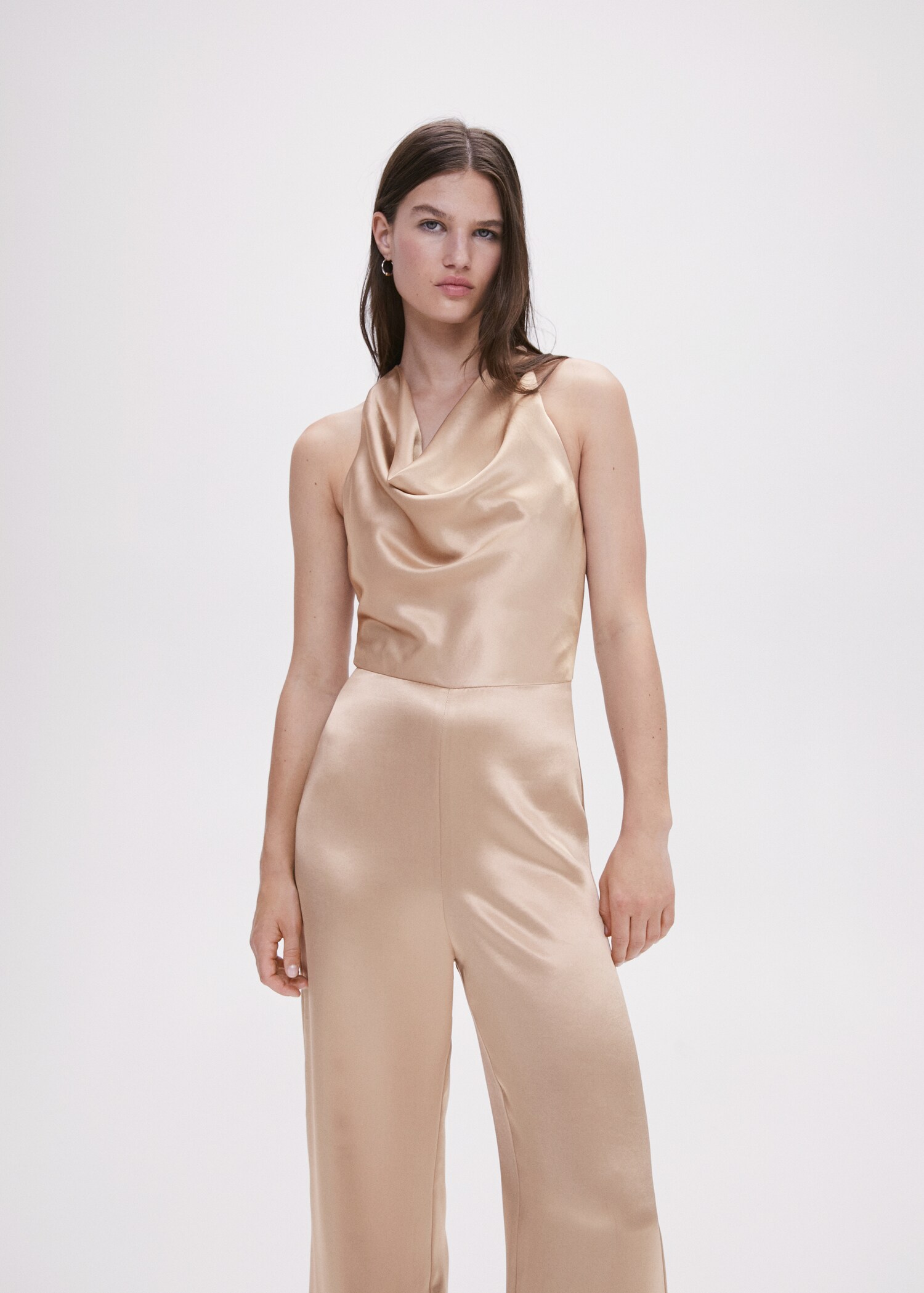 Satijnen jumpsuit met gedrapeerde hals - Middenvlak