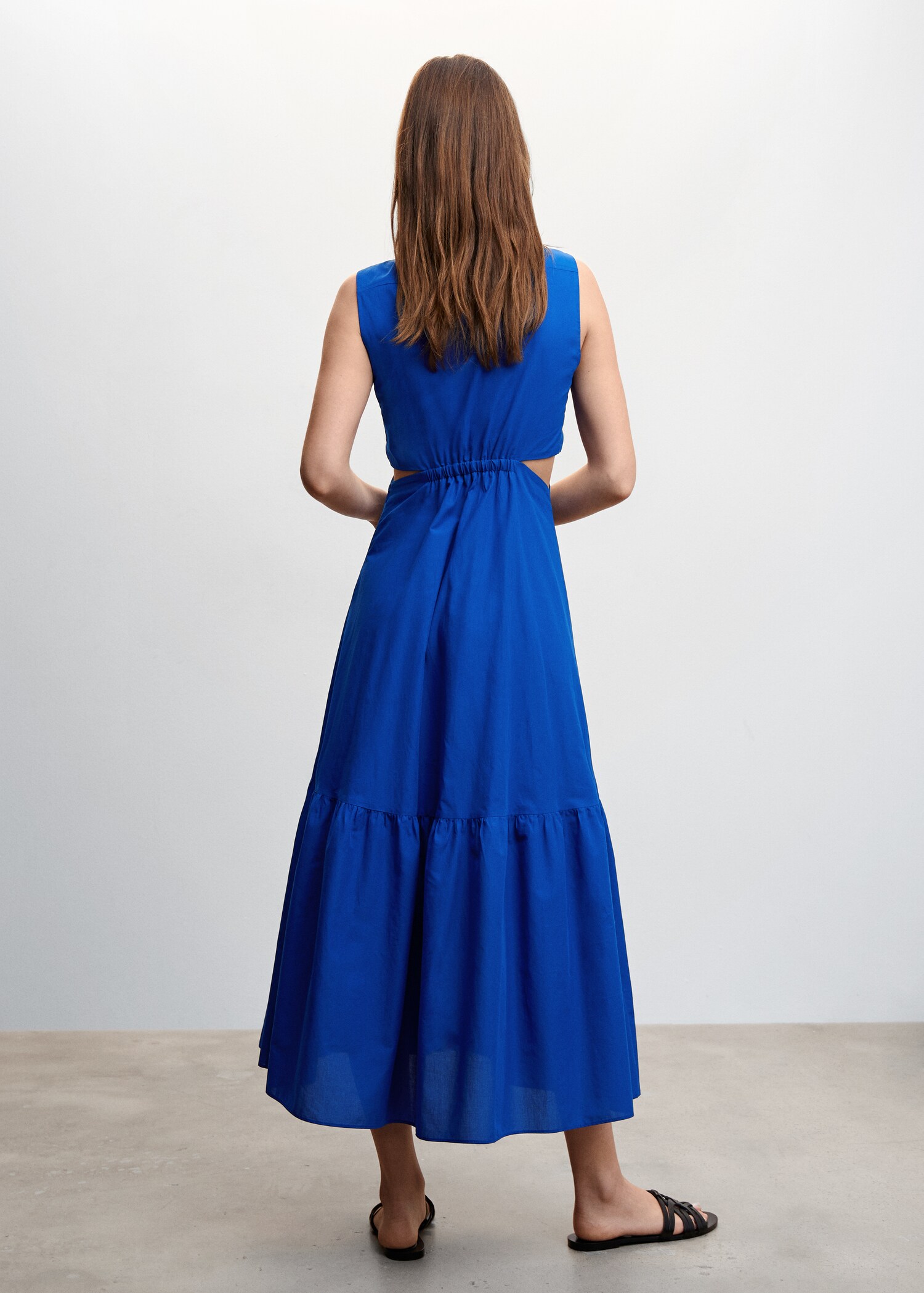 Knot dress with openings - Reverse of the article