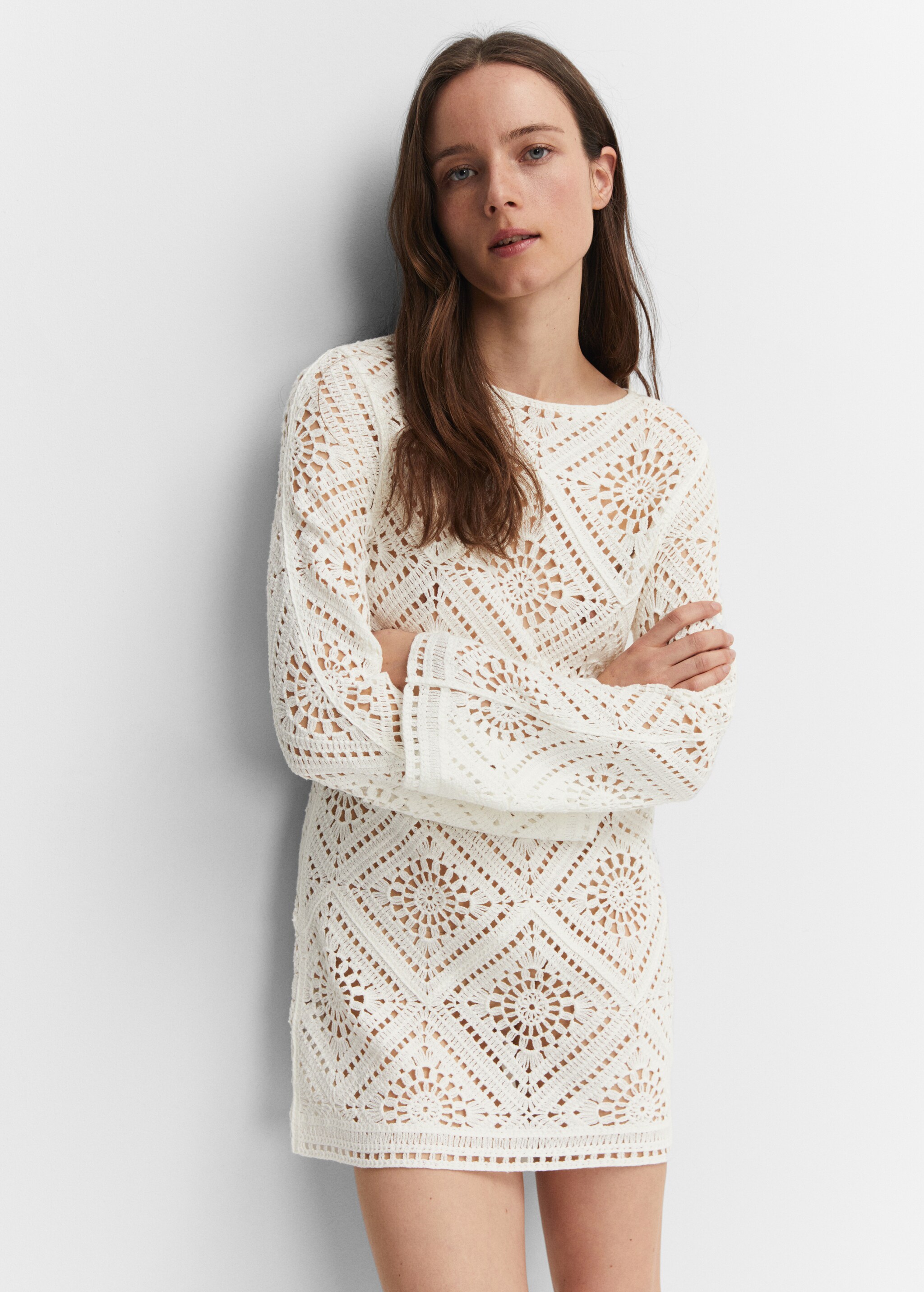 Flared-sleeve openwork dress - Details of the article 2