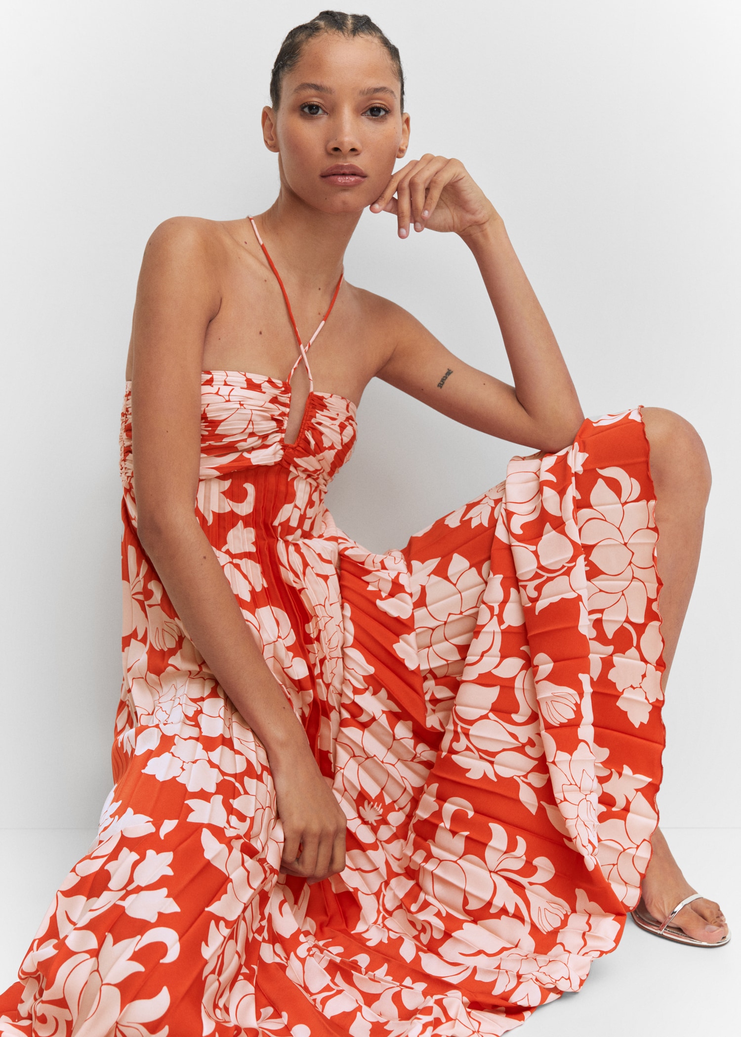 pleated halter neck dress mango Halter-neck pleated dress - Women