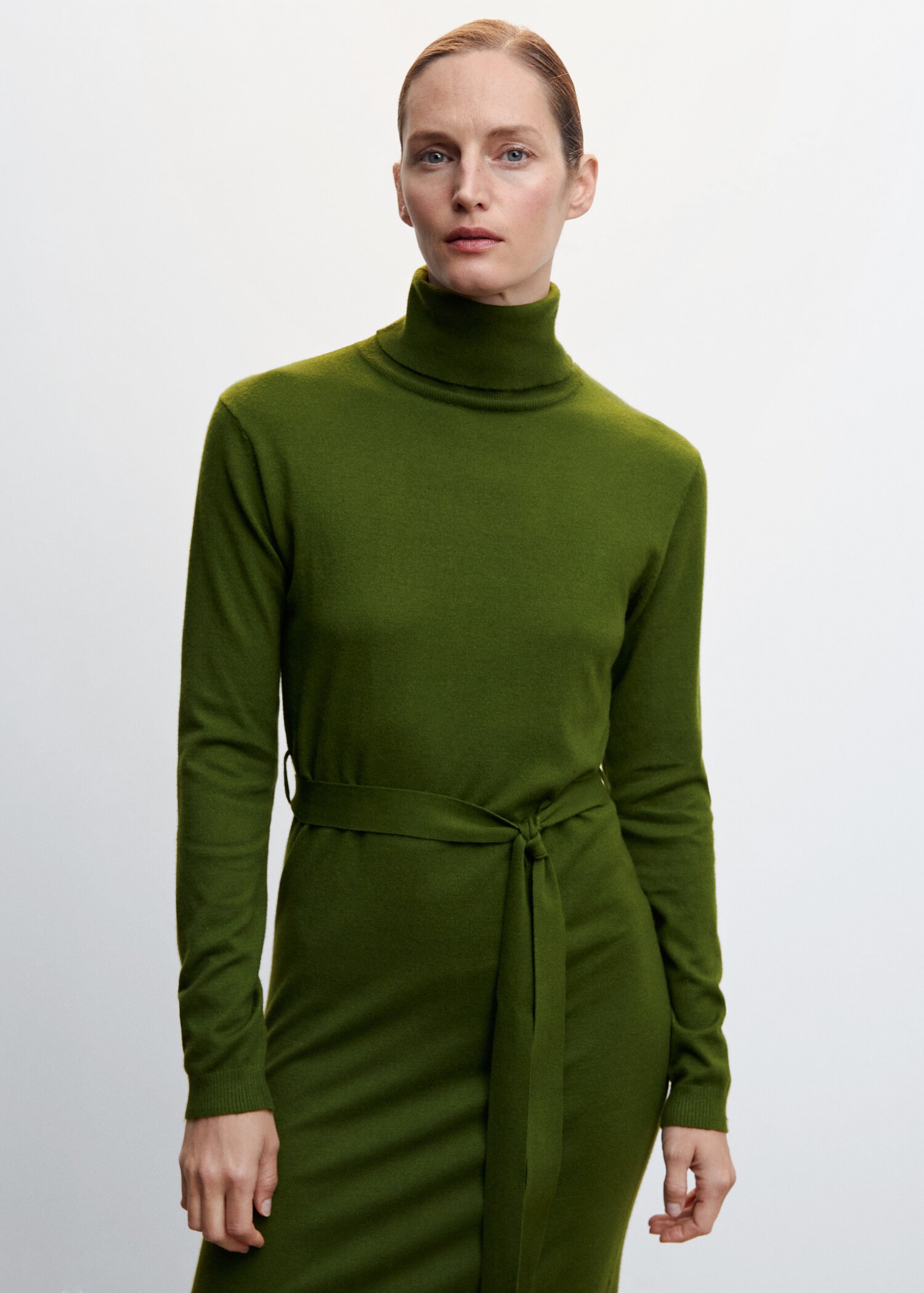Vestido punto cuello vuelto - Plano medio
