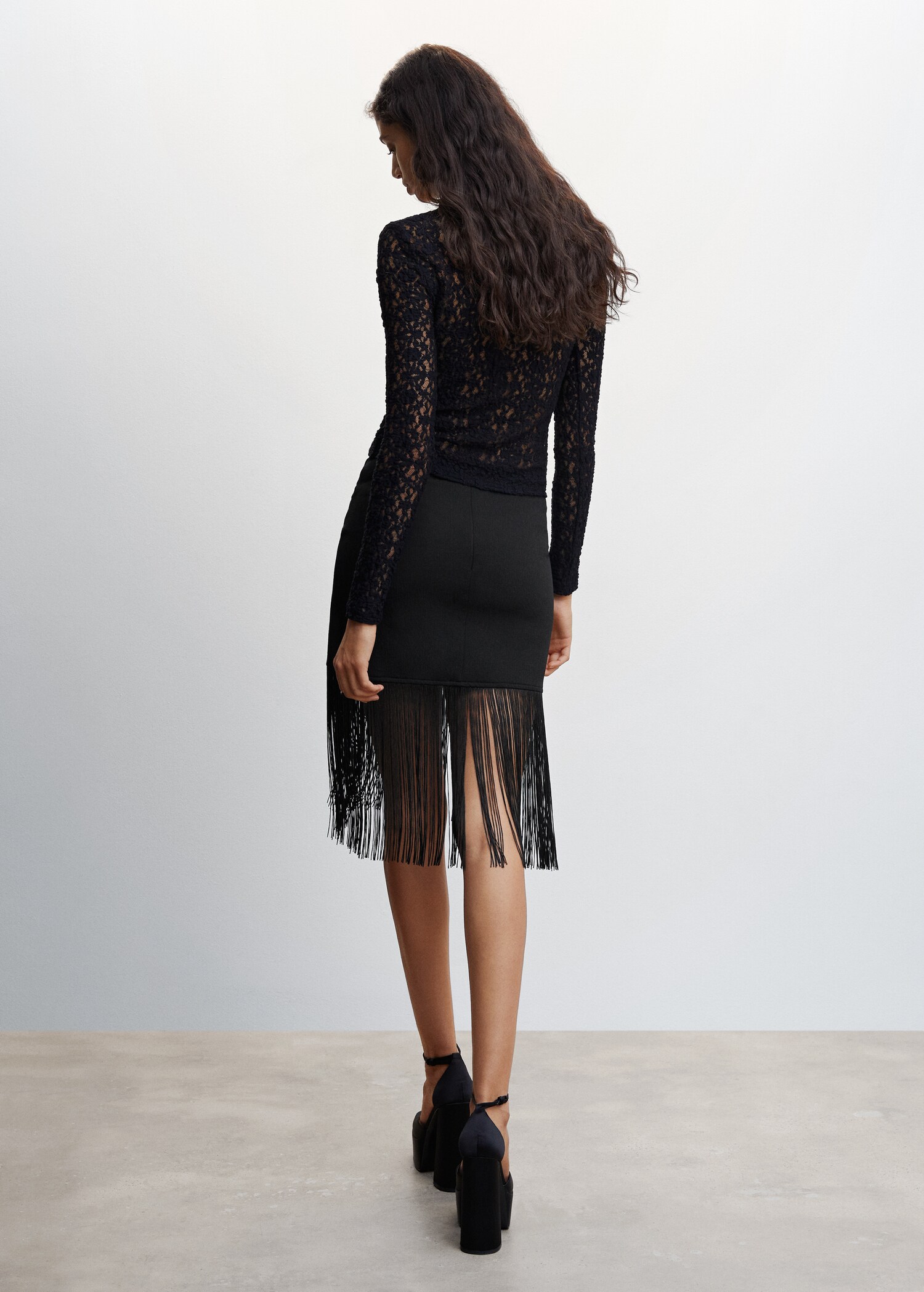 Fringed miniskirt - Reverse of the article