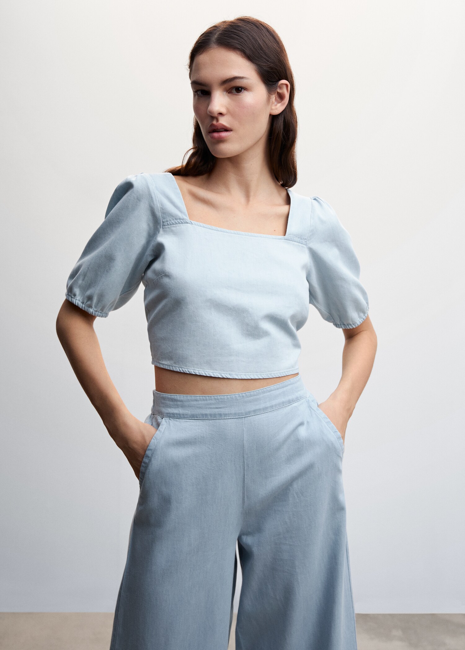 Blusa manga abullonada Tencel - Plano medio